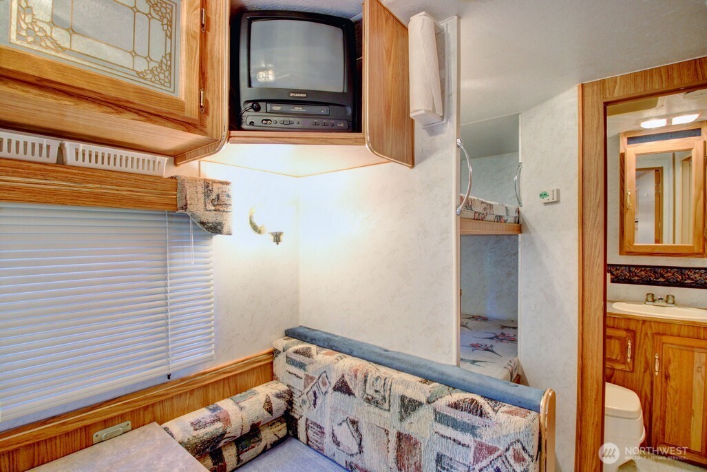 106 Gold Rush Road Property Photo 13