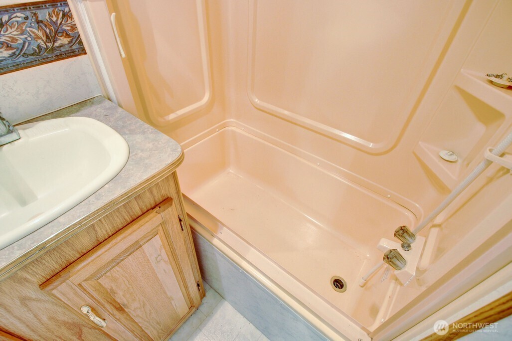 106 Gold Rush Road Property Photo 18