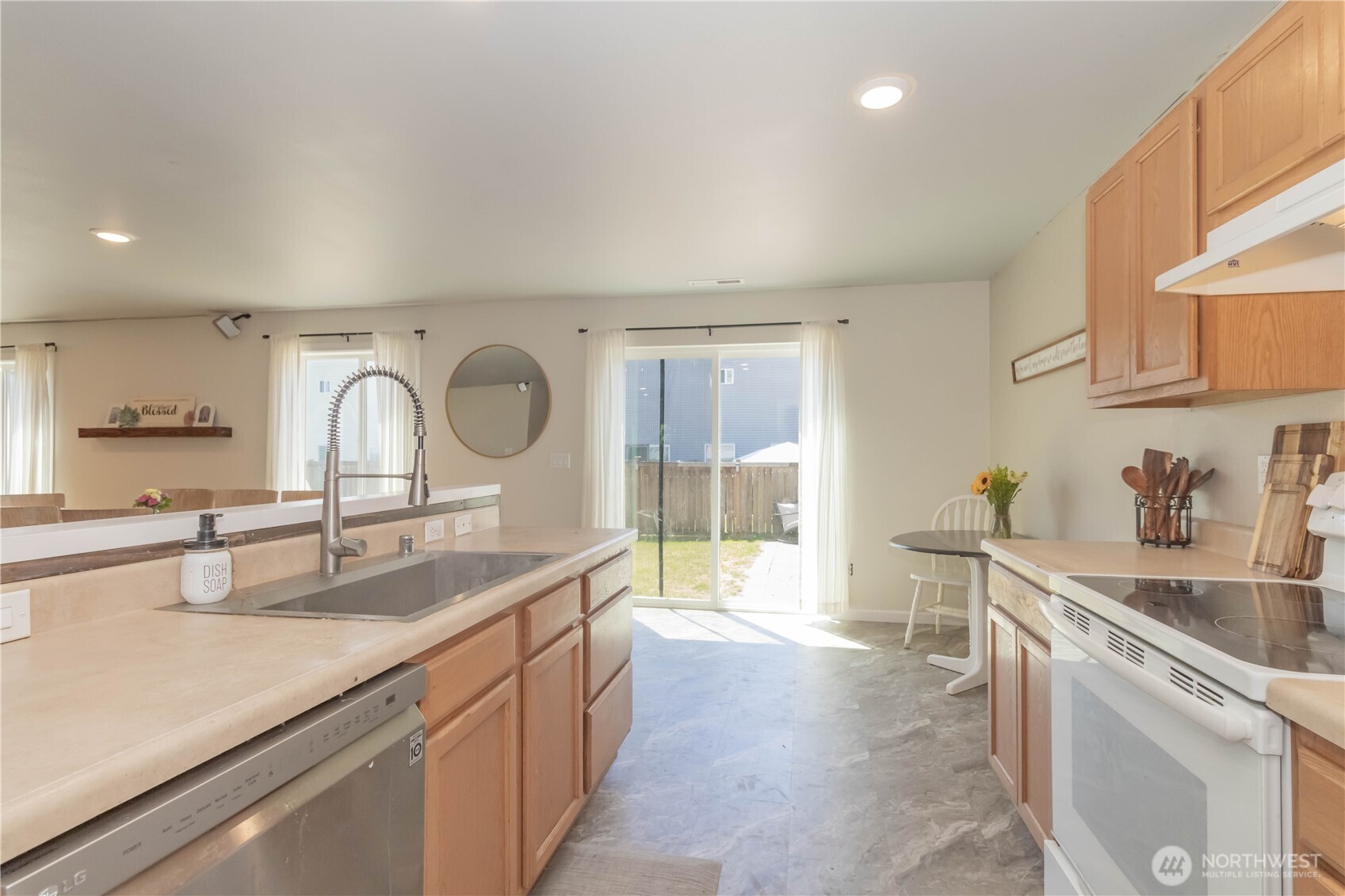 14823 Terra View Street Property Photo 4