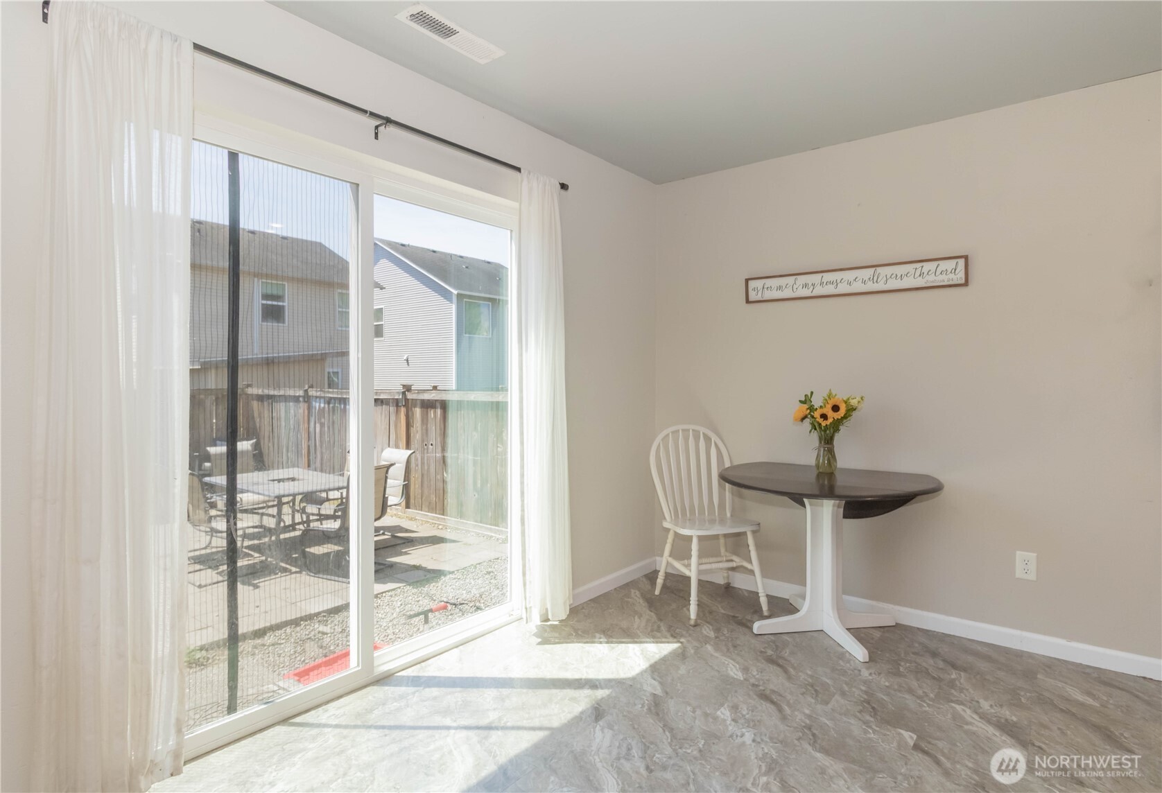 14823 Terra View Street Property Photo 12