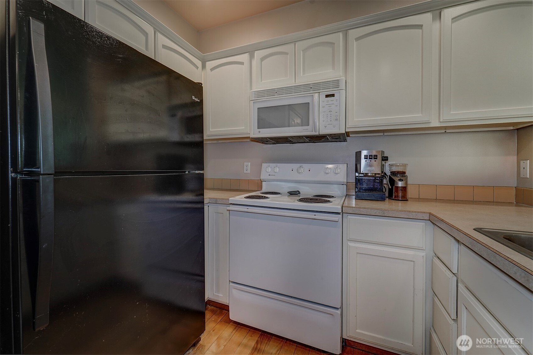 10648 Ne Kingston Meadow Circle Property Photo 8
