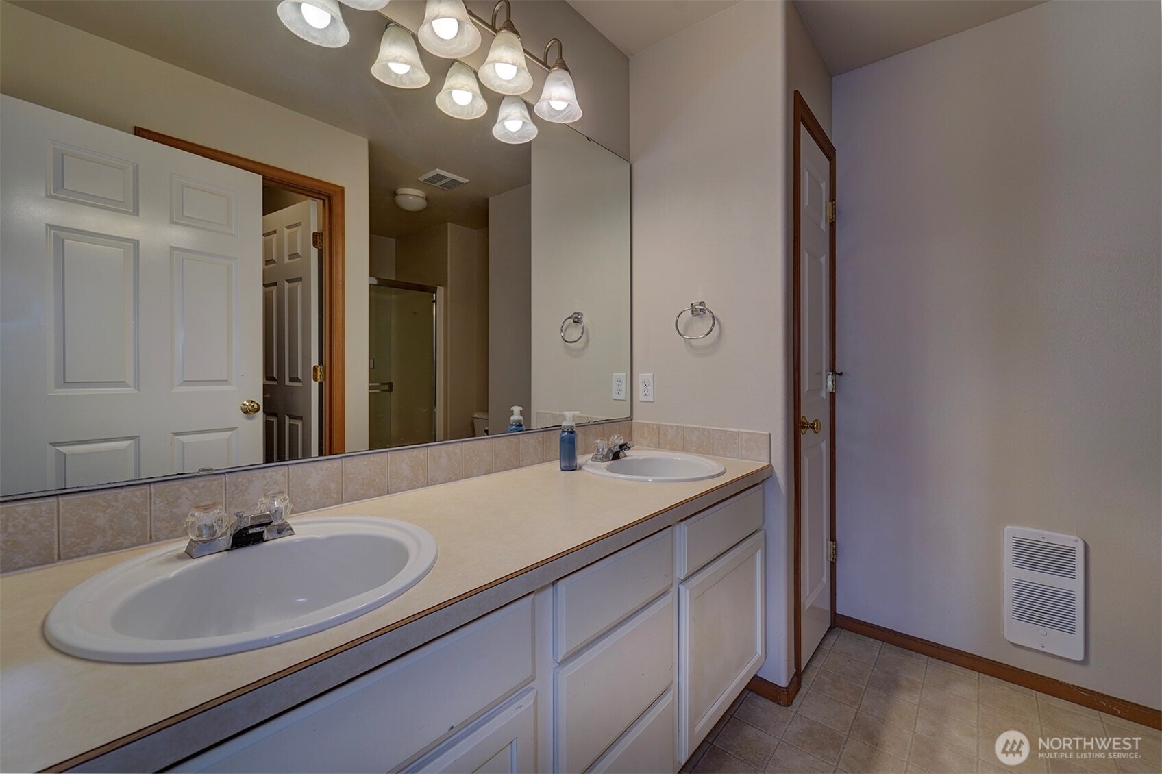 10648 Ne Kingston Meadow Circle Property Photo 27