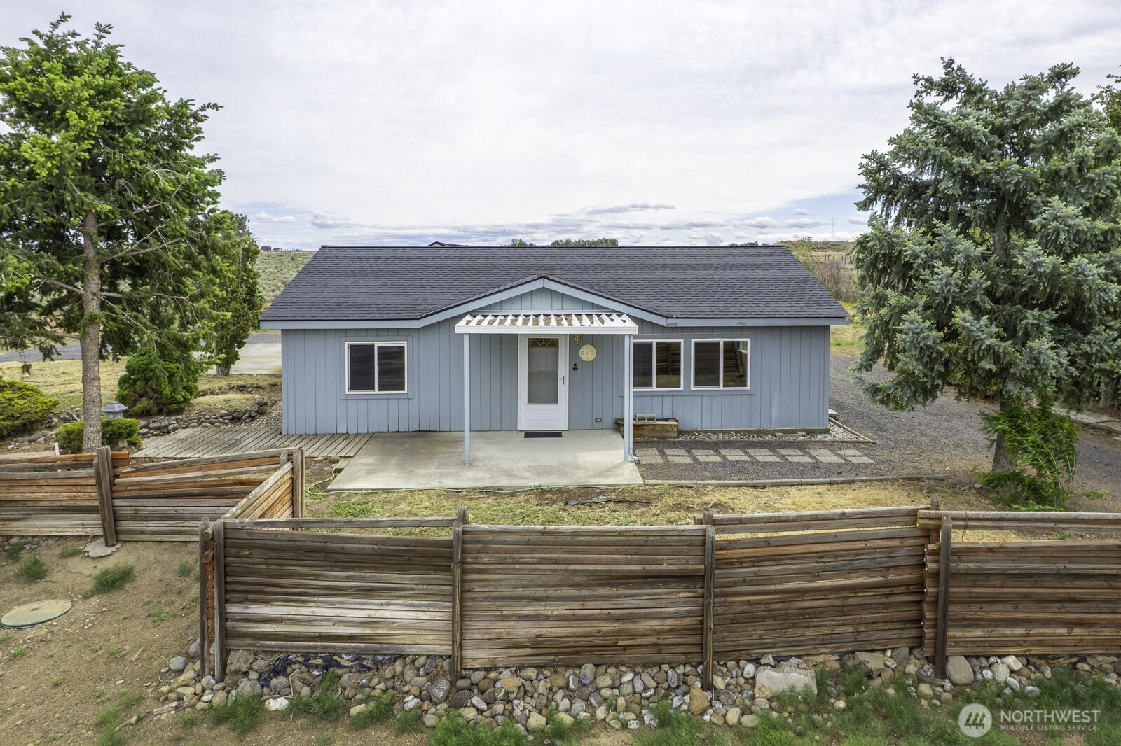 11397 Dodson Road Property Photo 3