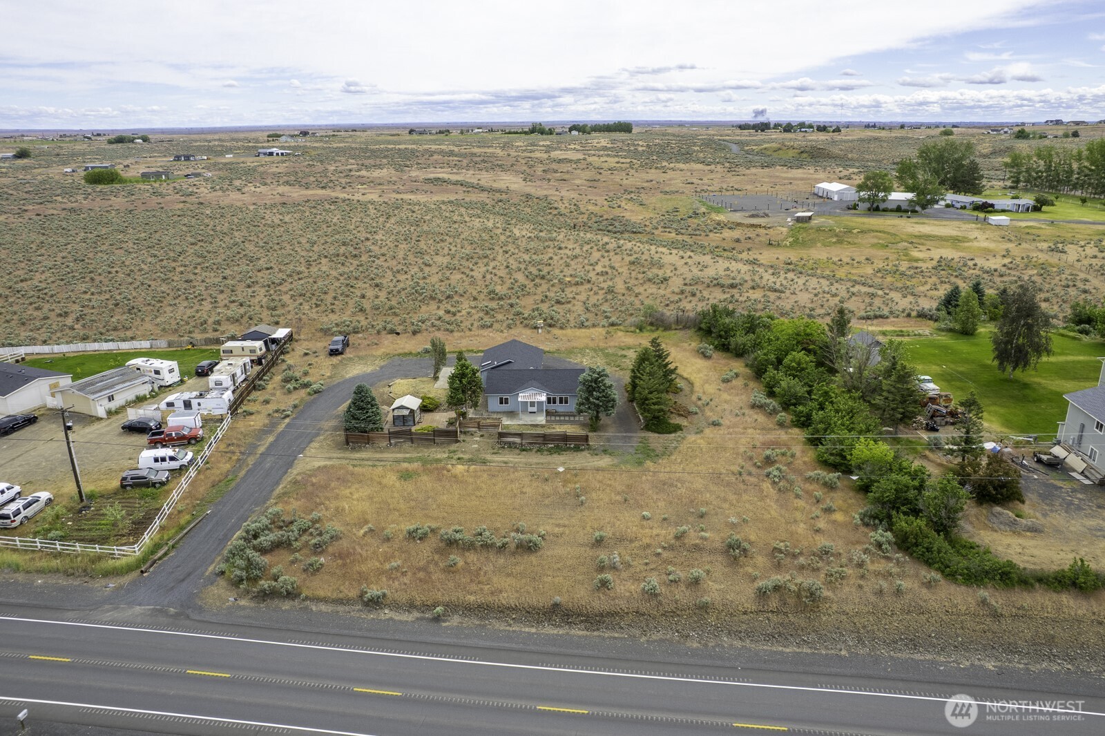11397 Dodson Road Property Photo 5