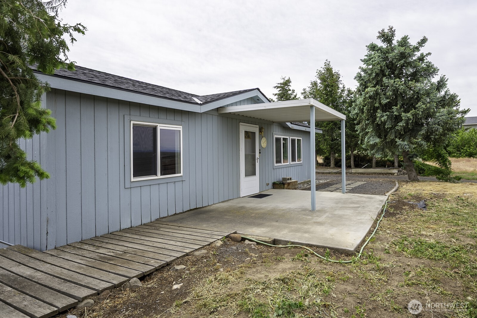 11397 Dodson Road Property Photo 9