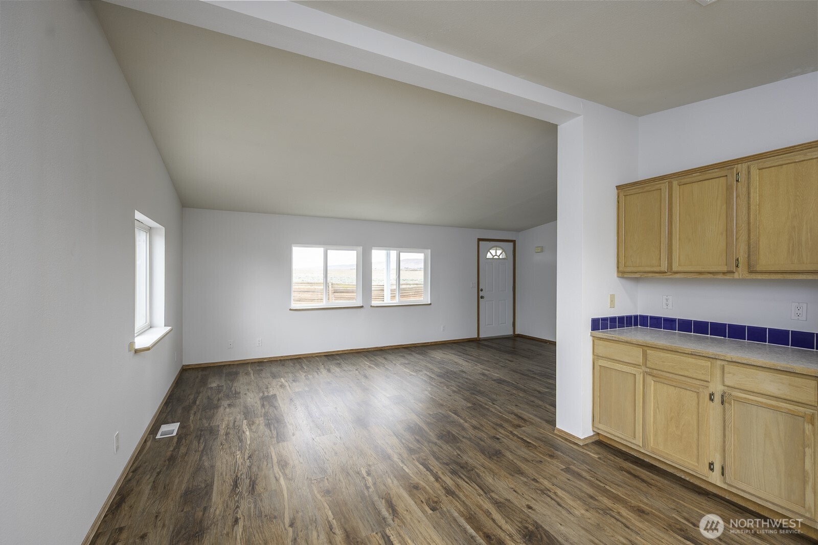 11397 Dodson Road Property Photo 13