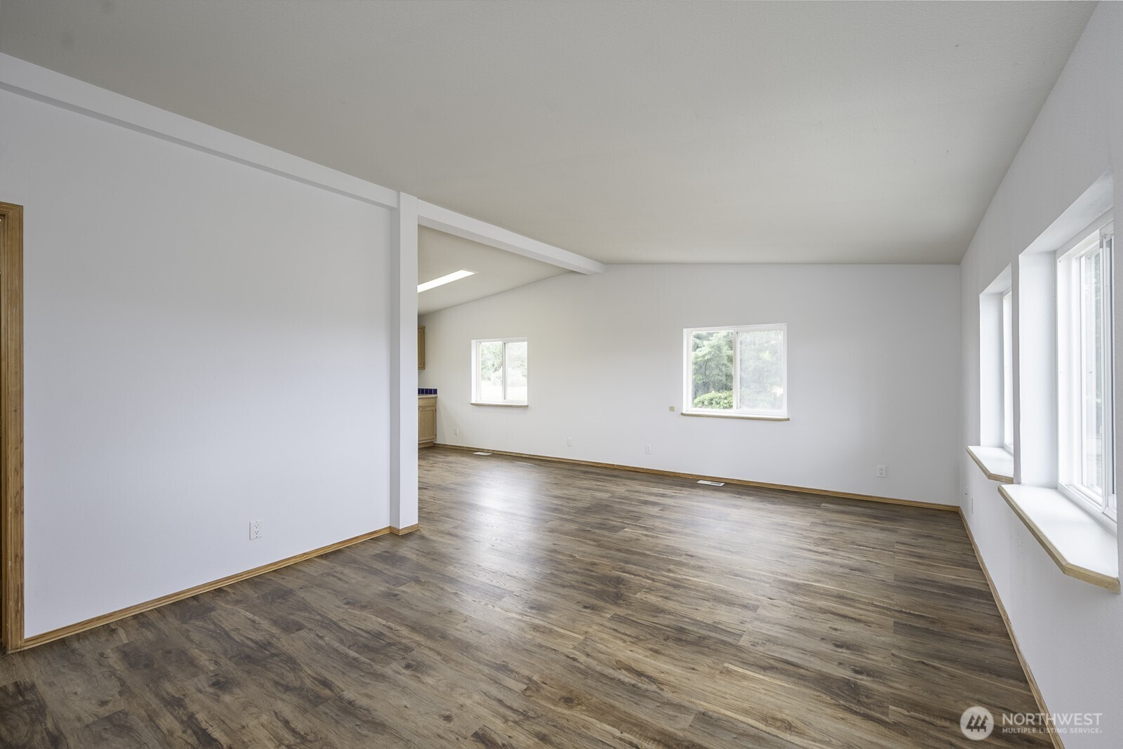 11397 Dodson Road Property Photo 16