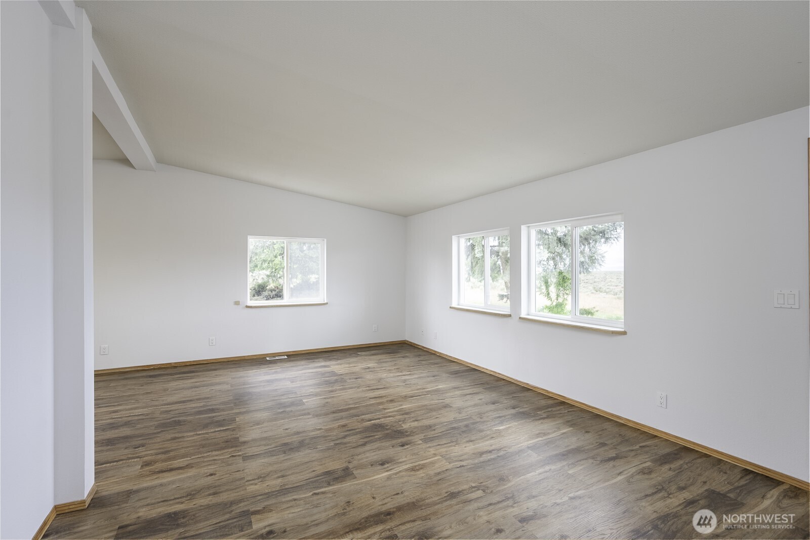 11397 Dodson Road Property Photo 17