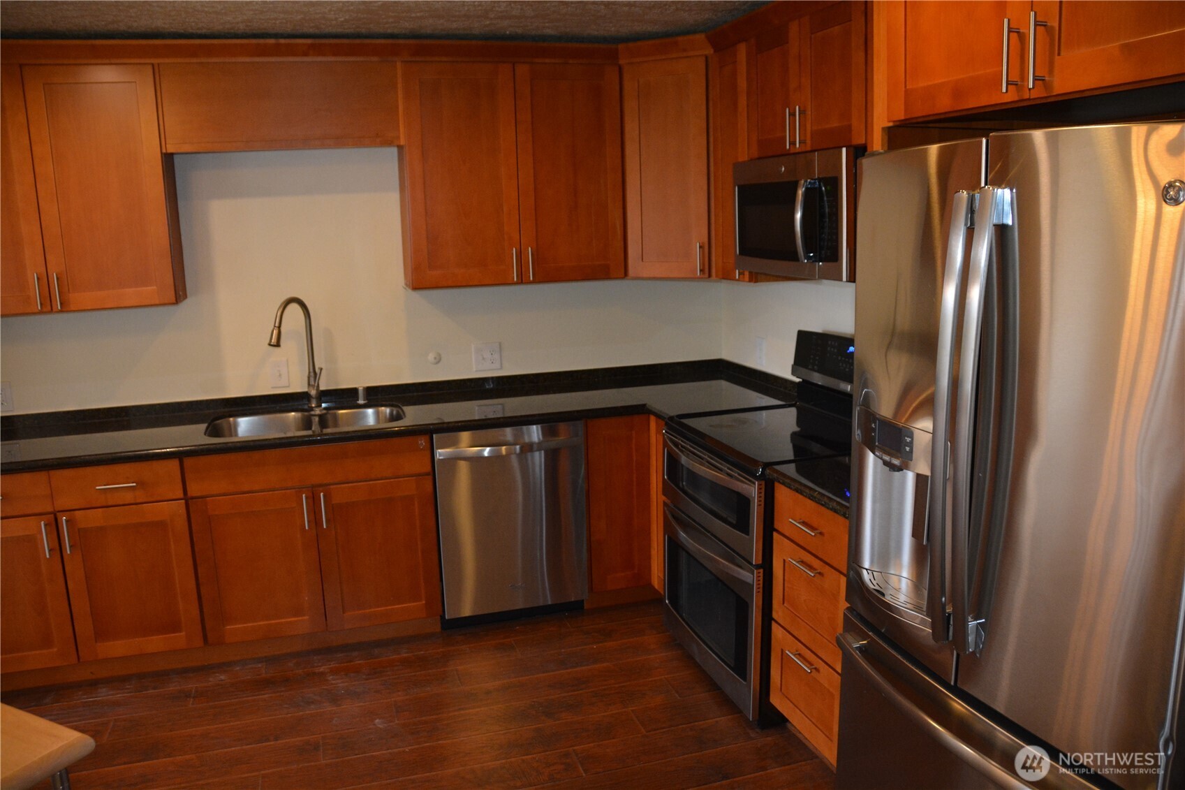 1070 5th Avenue 307 Property Photo 5