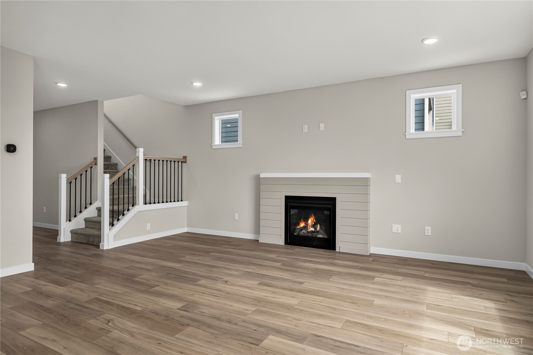 2043 Ne Norseman Way Property Photo 10