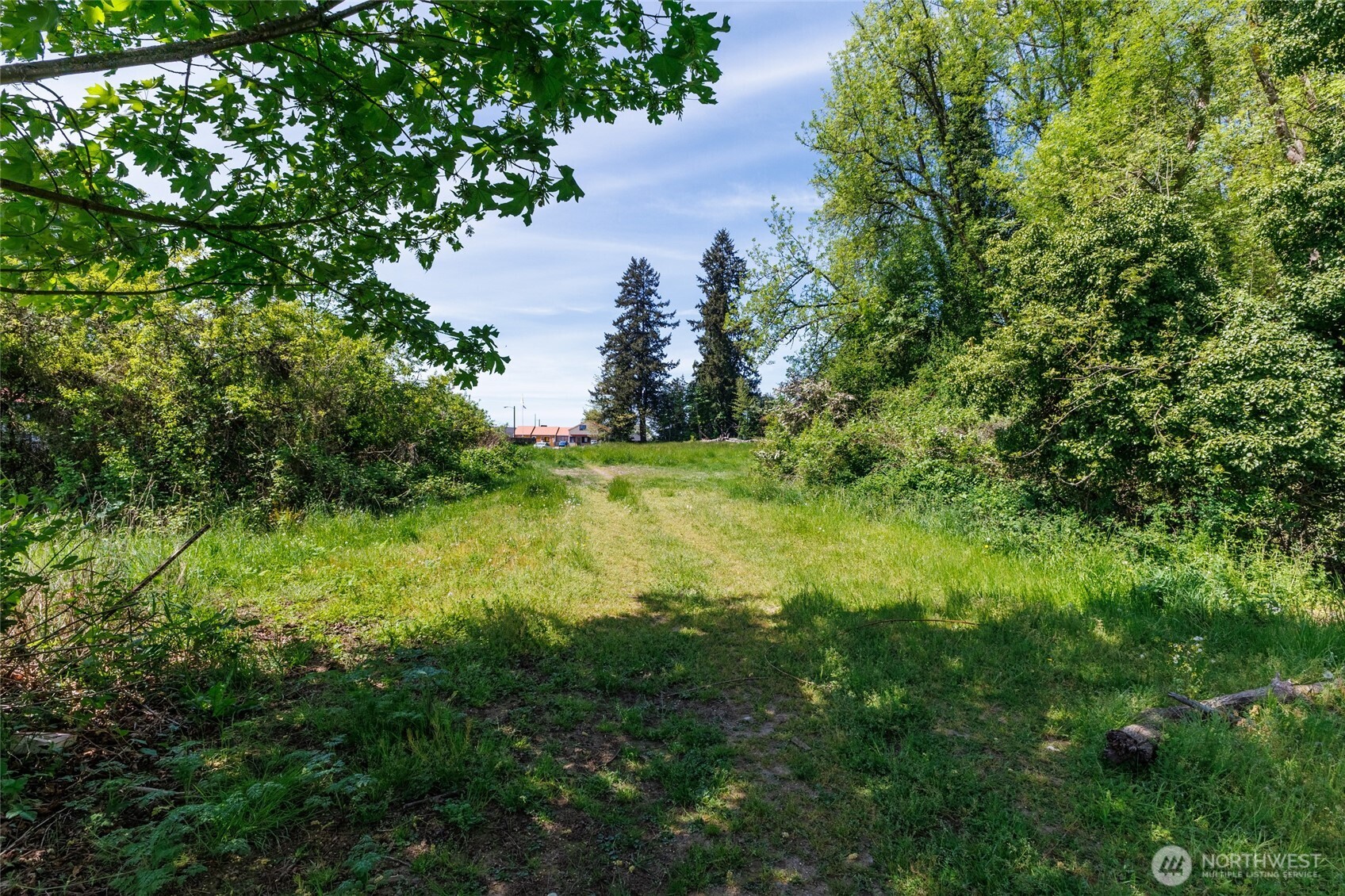 202 E High Street Property Photo 18