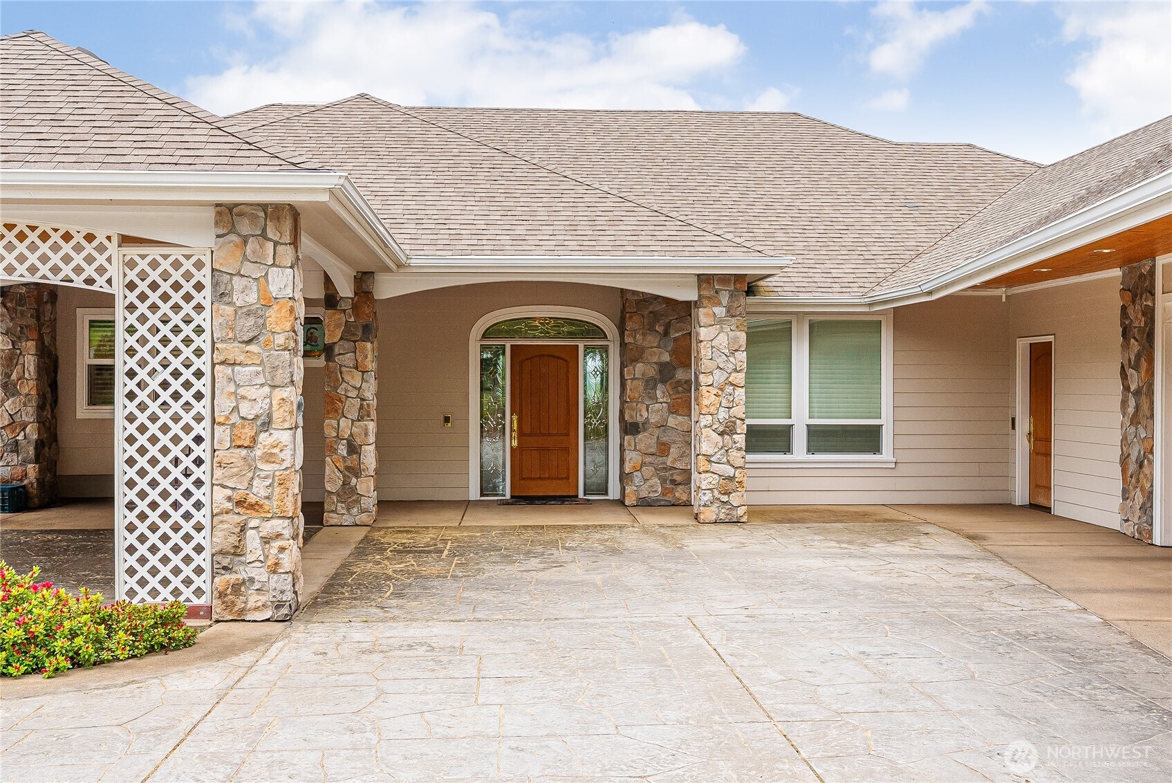 4111 Samish Crest Drive Property Photo 4
