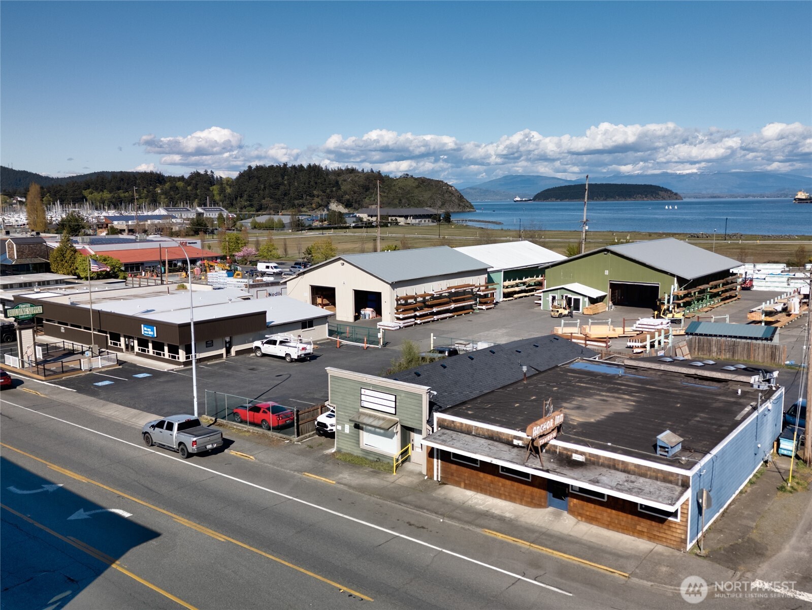 1917 Commercial Avenue Property Photo 23