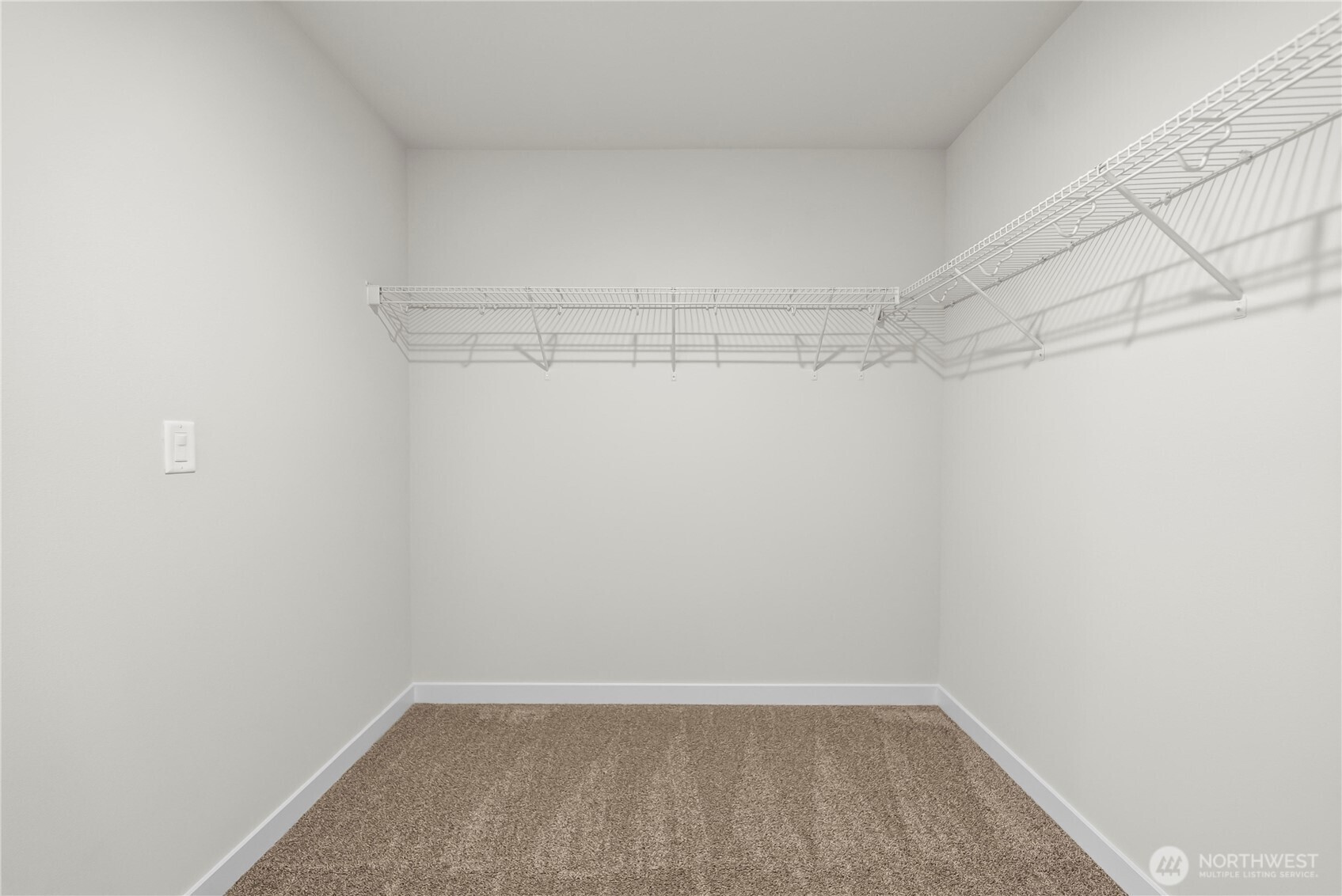 2031 Ne Norseman Way Property Photo 33