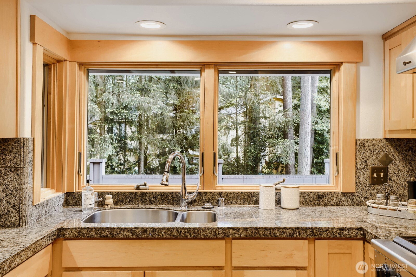 14606 26th Drive Property Photo 10