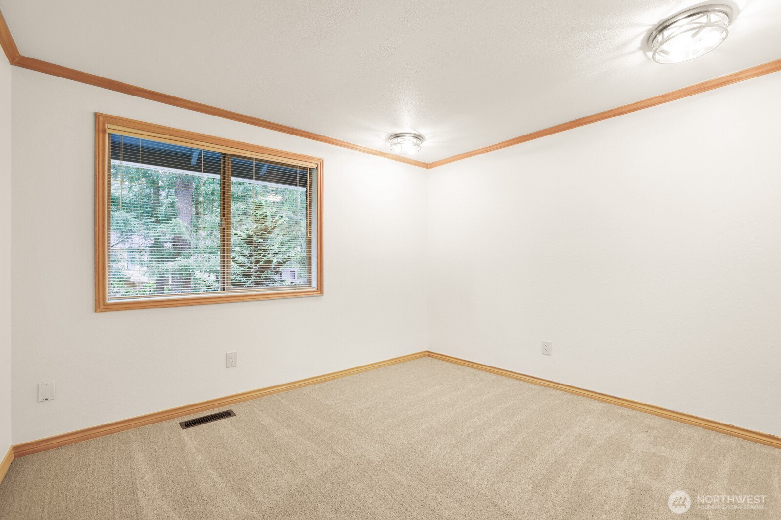 14606 26th Drive Property Photo 20