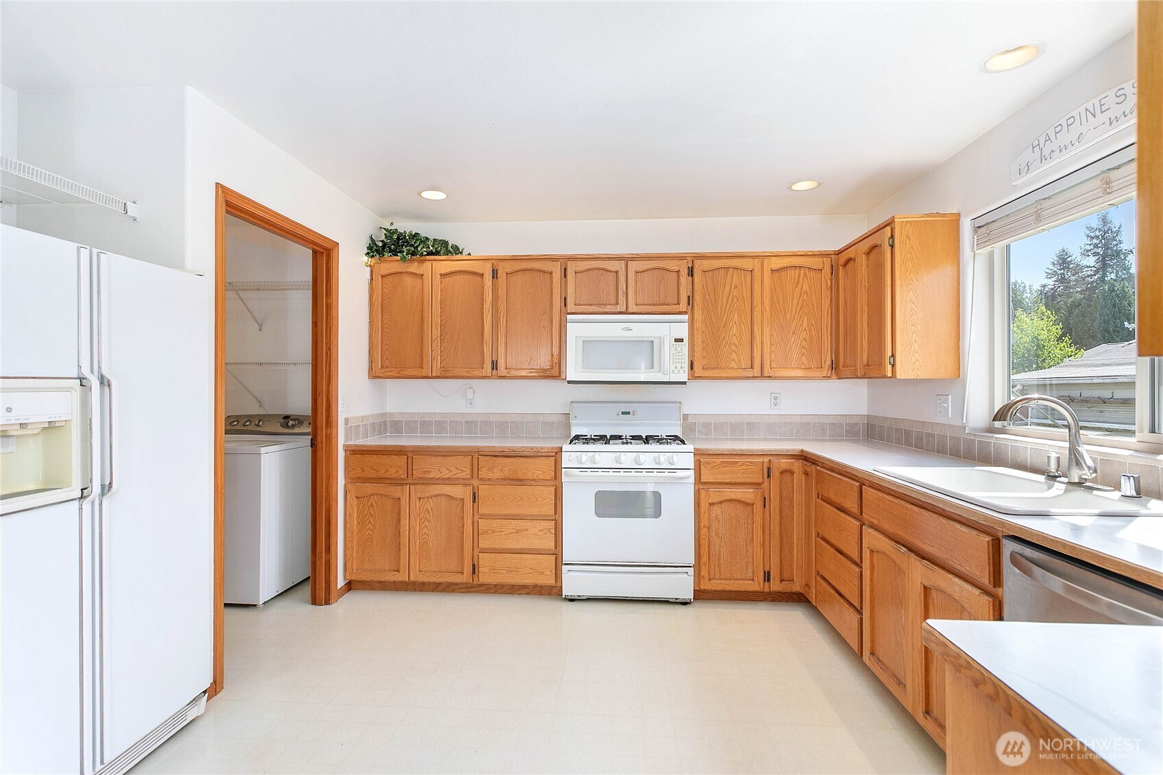 4749 Moonglow Place Property Photo 8