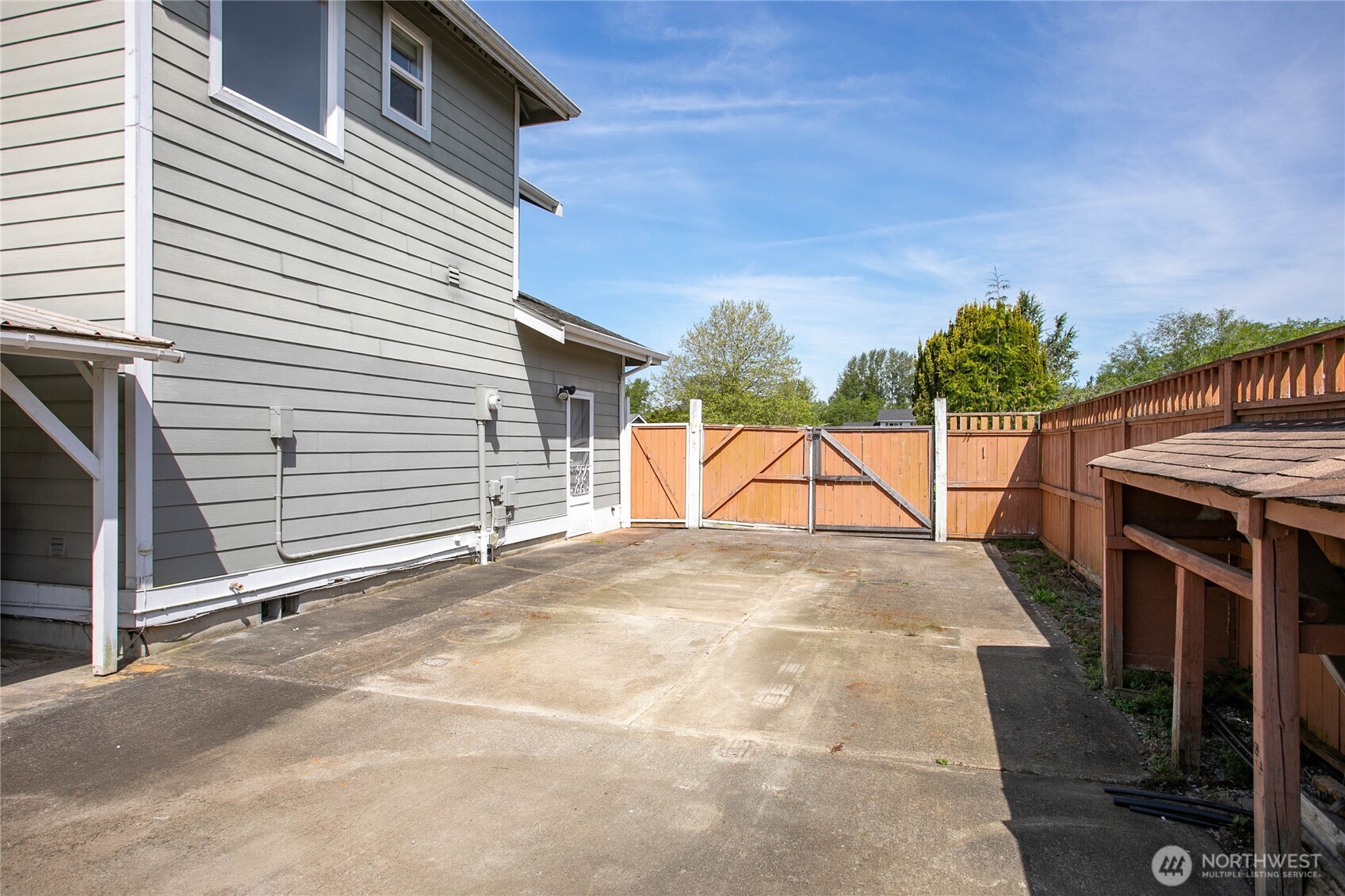 4749 Moonglow Place Property Photo 28