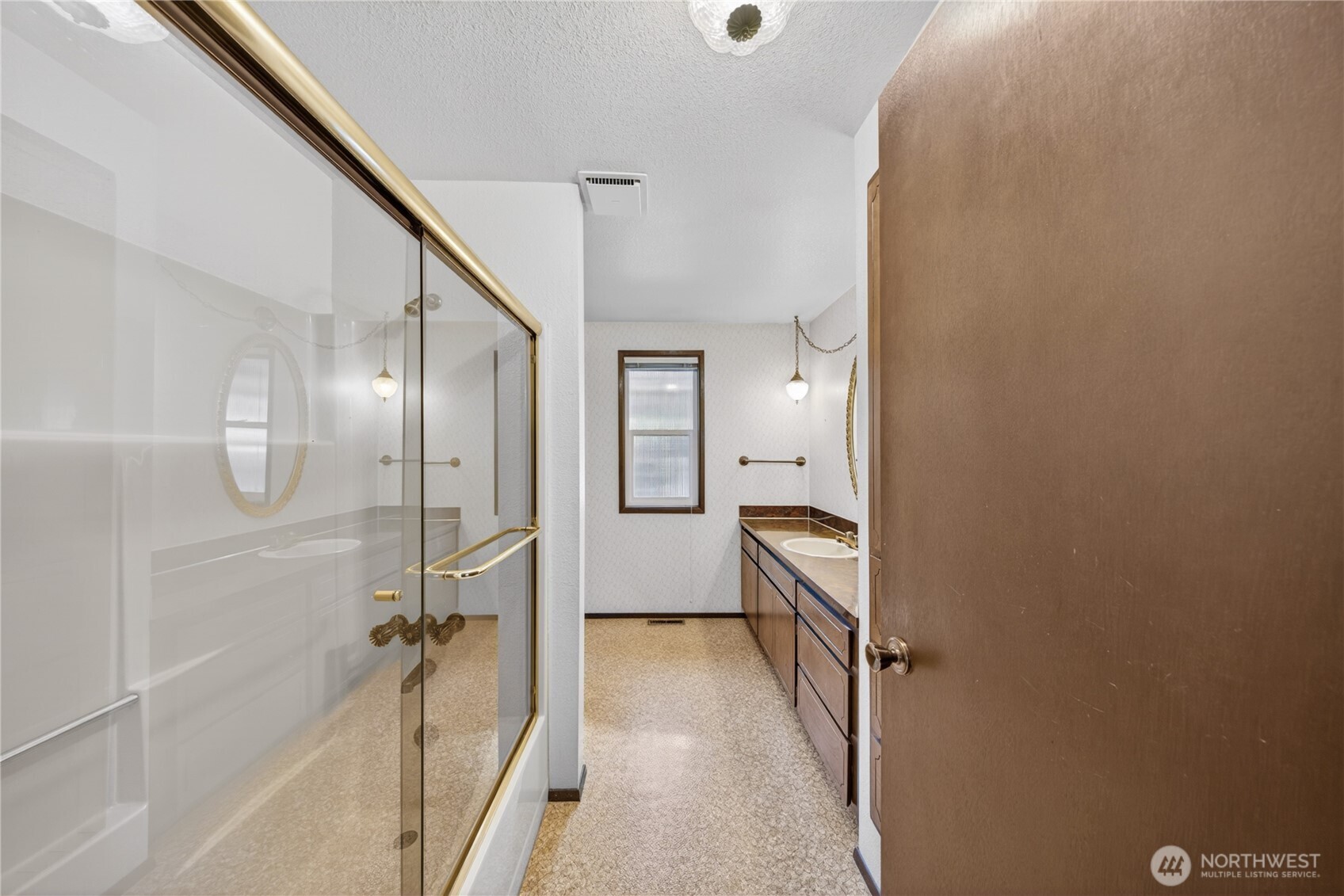 17282 Meadow Lane Property Photo 13