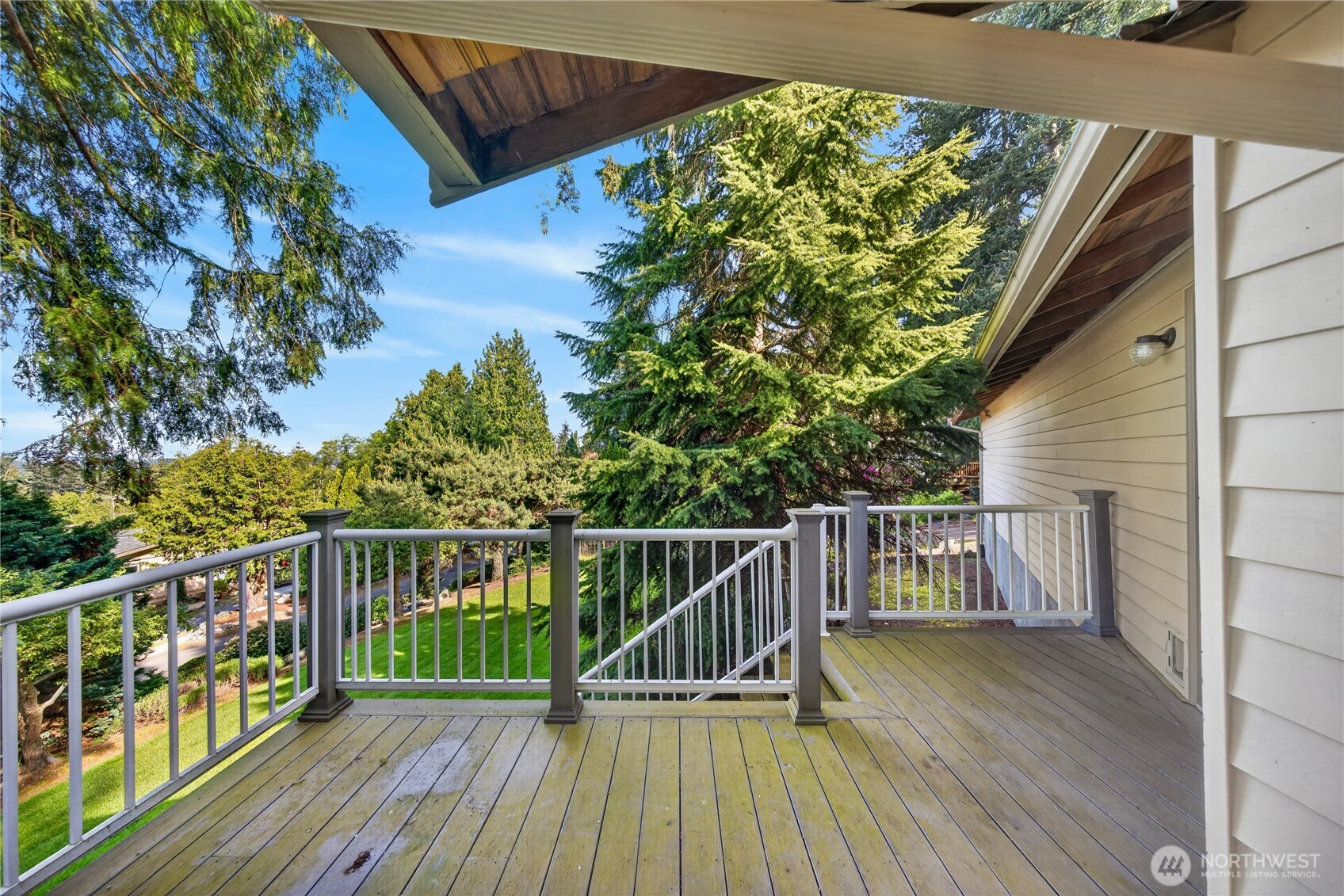 17282 Meadow Lane Property Photo 20
