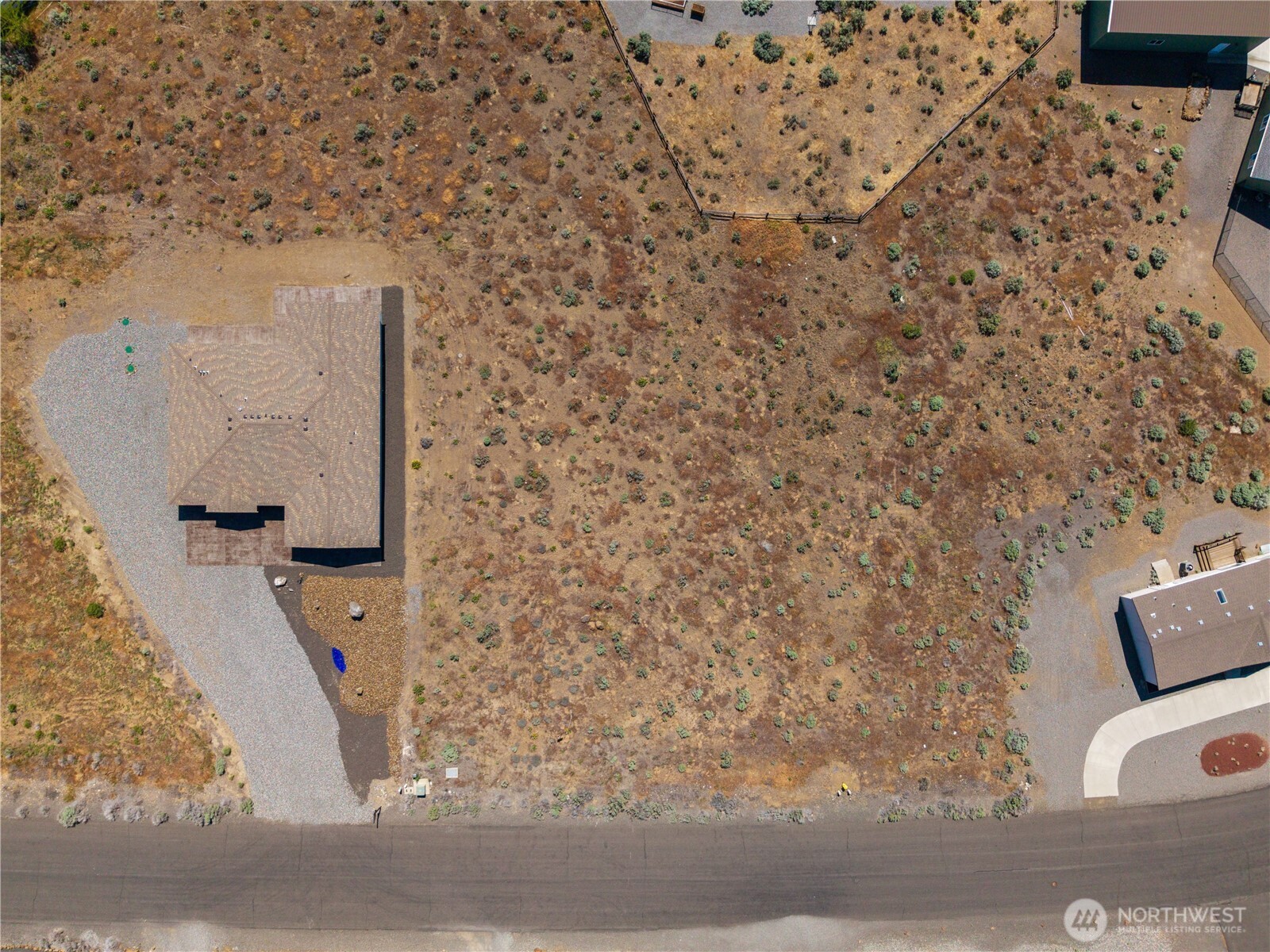 711 Sunset Boulevard Property Photo 15