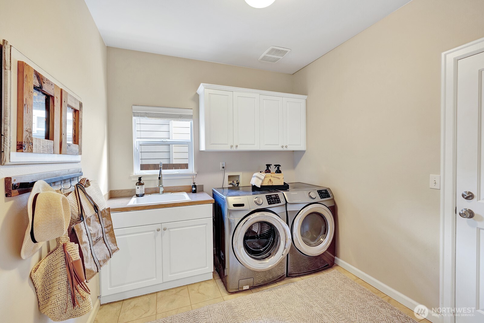 3208 175th Street Property Photo 19