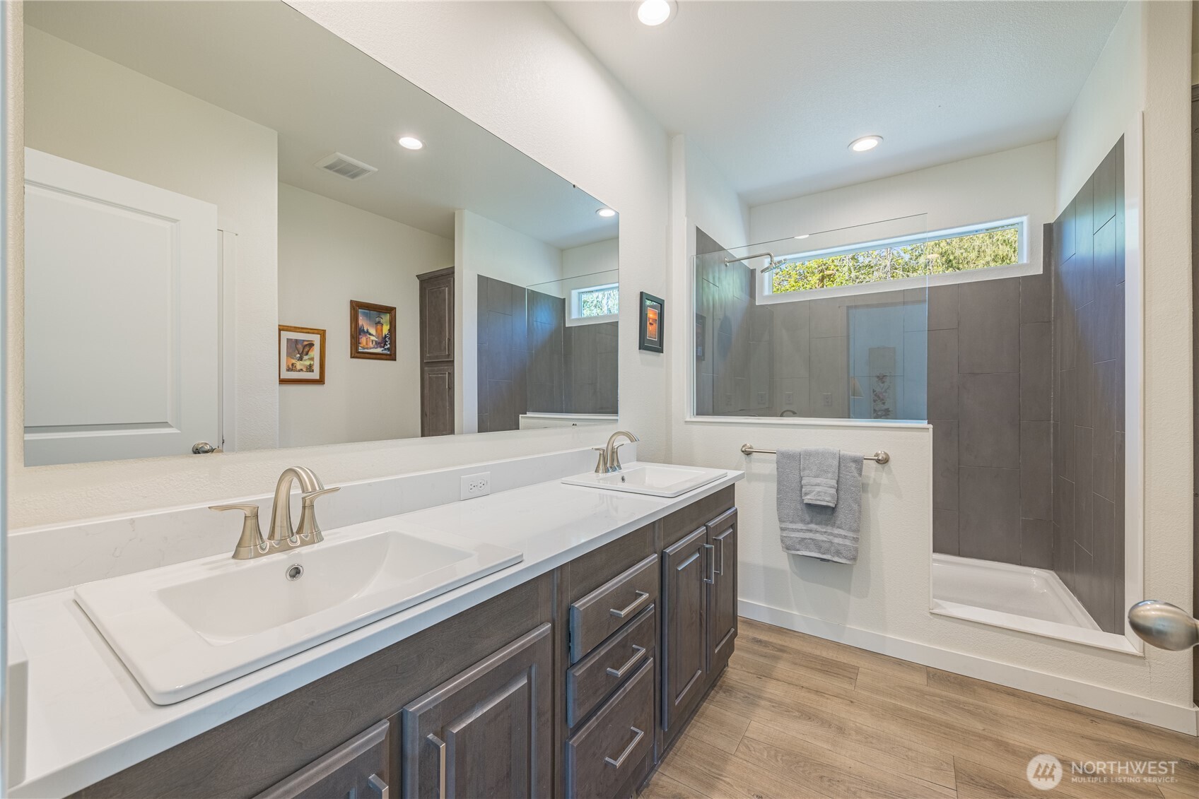 1344 Ripplebrook Drive Property Photo 16