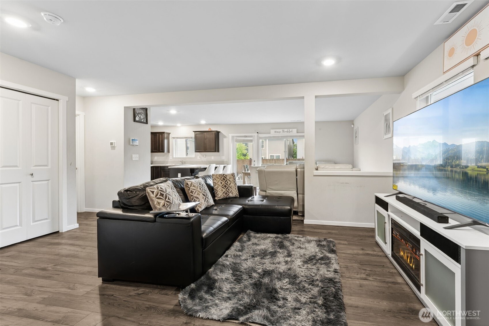 18711 108th Avenue Property Photo 5