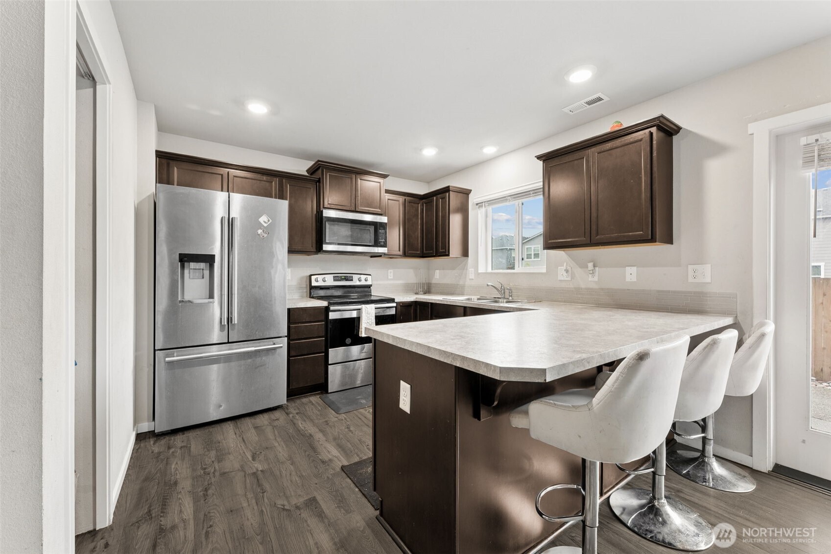 18711 108th Avenue Property Photo 9