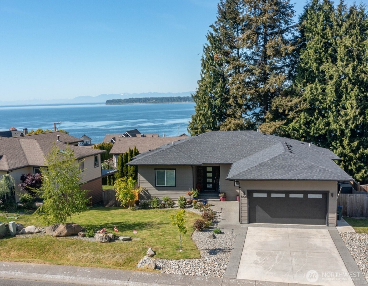 5544 Whitehorn Way Property Photo 1