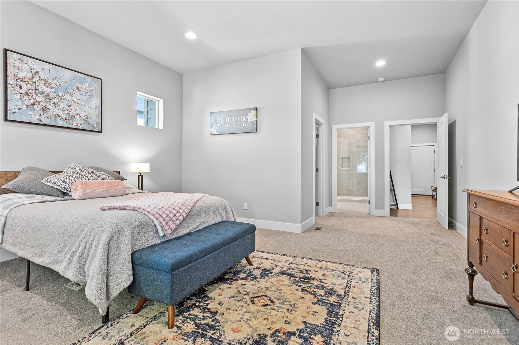 5544 Whitehorn Way Property Photo 16