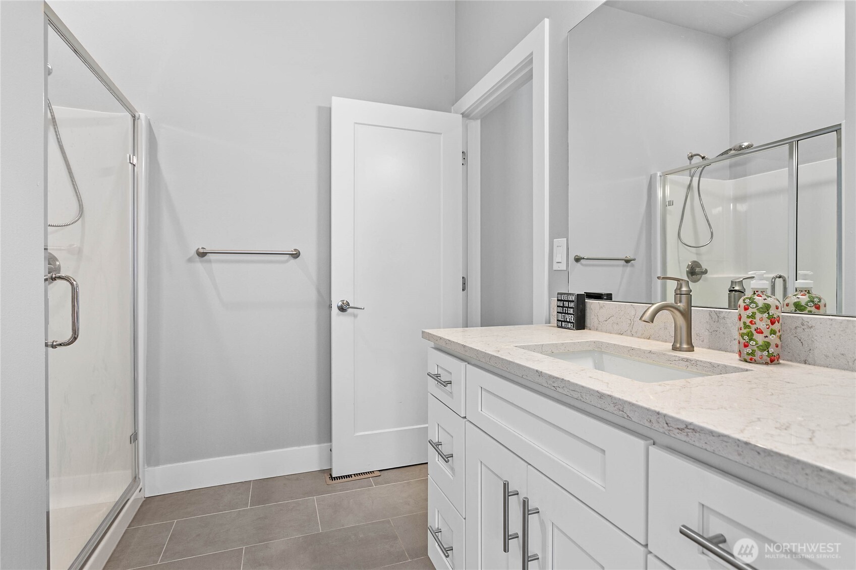 5544 Whitehorn Way Property Photo 20
