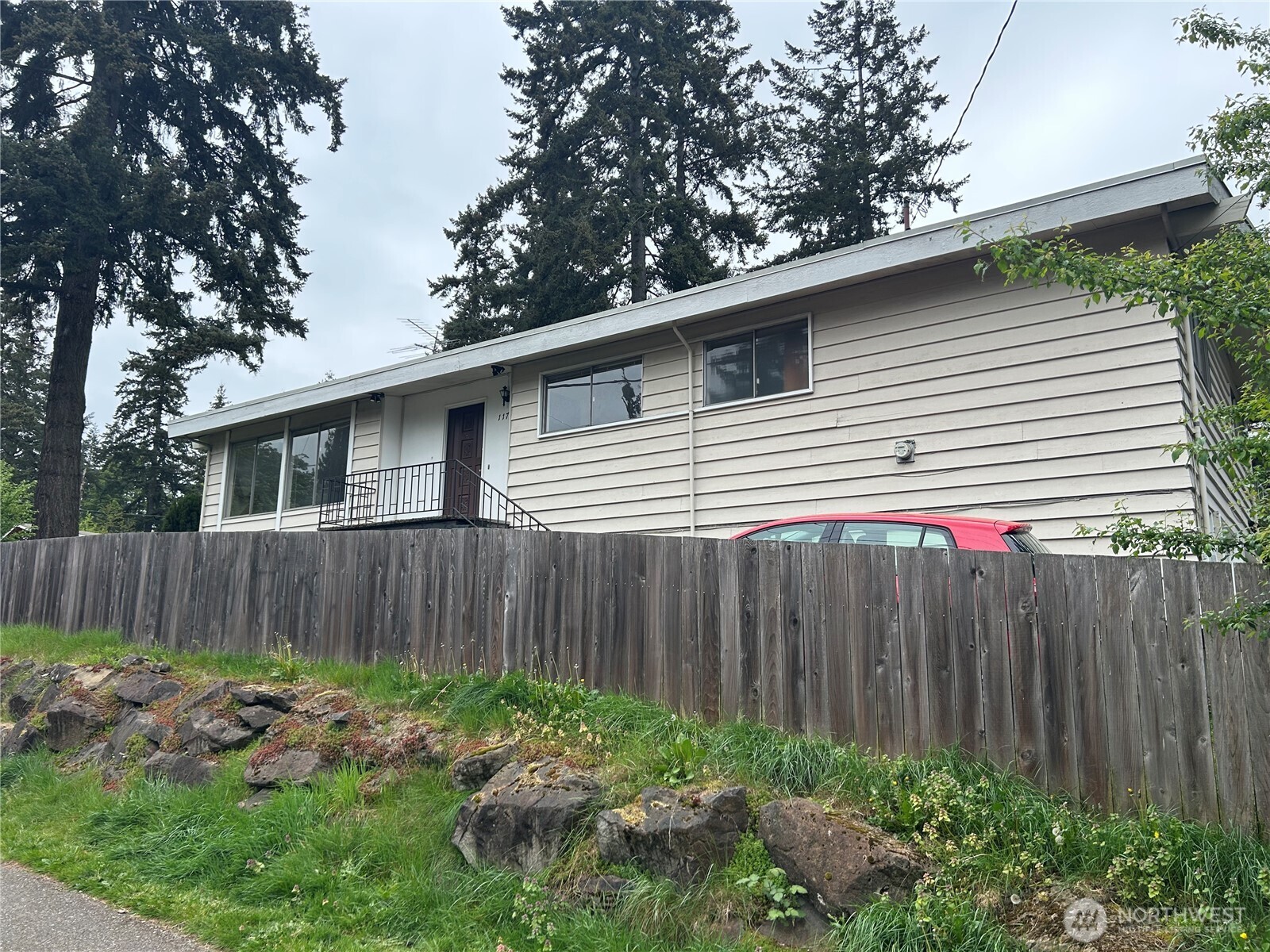 11718 5th Avenue Property Photo 2