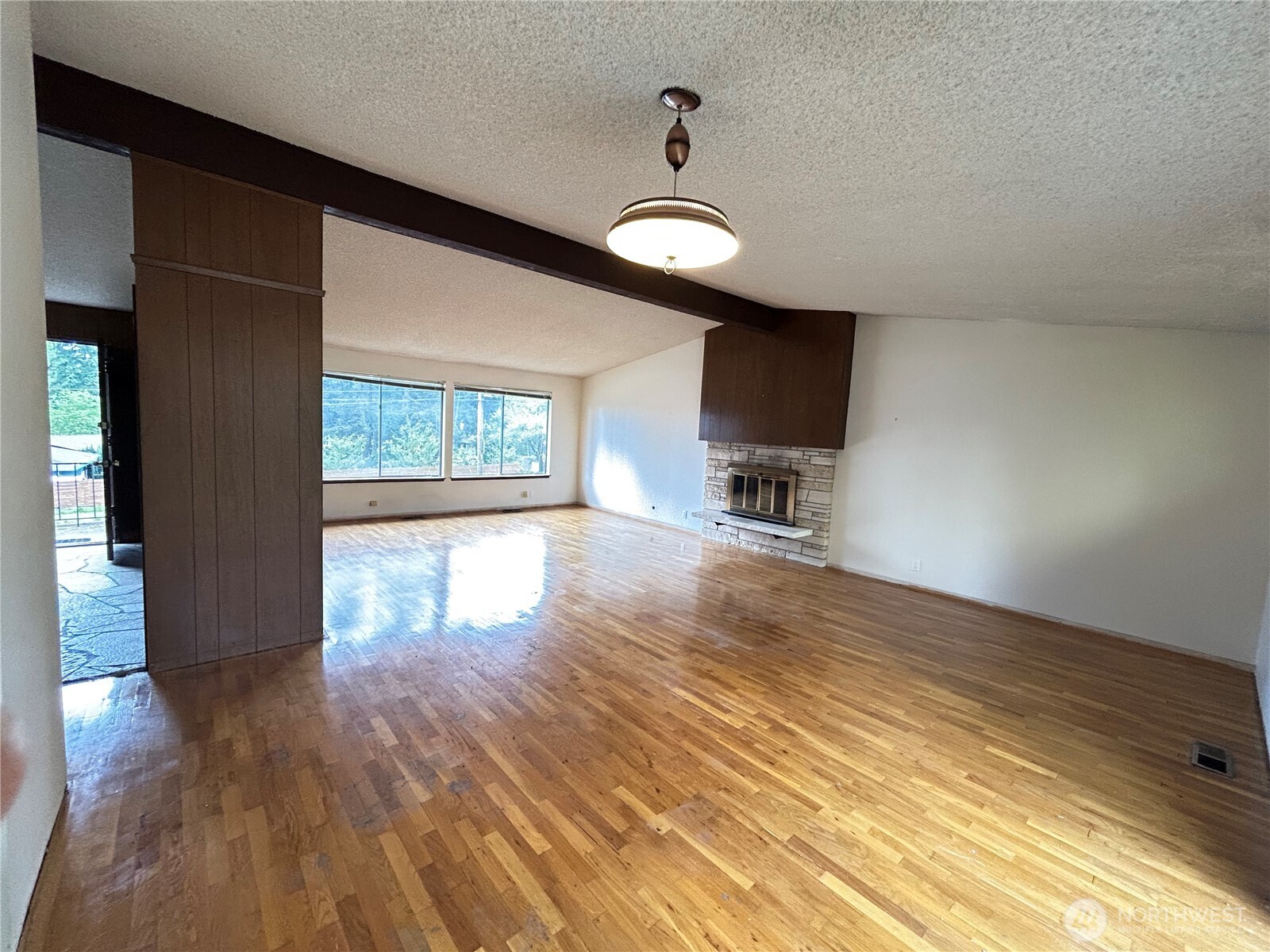 11718 5th Avenue Property Photo 15