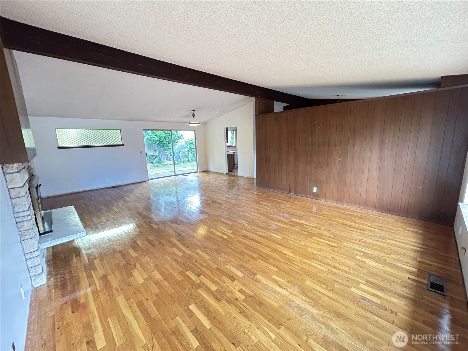 11718 5th Avenue Property Photo 16