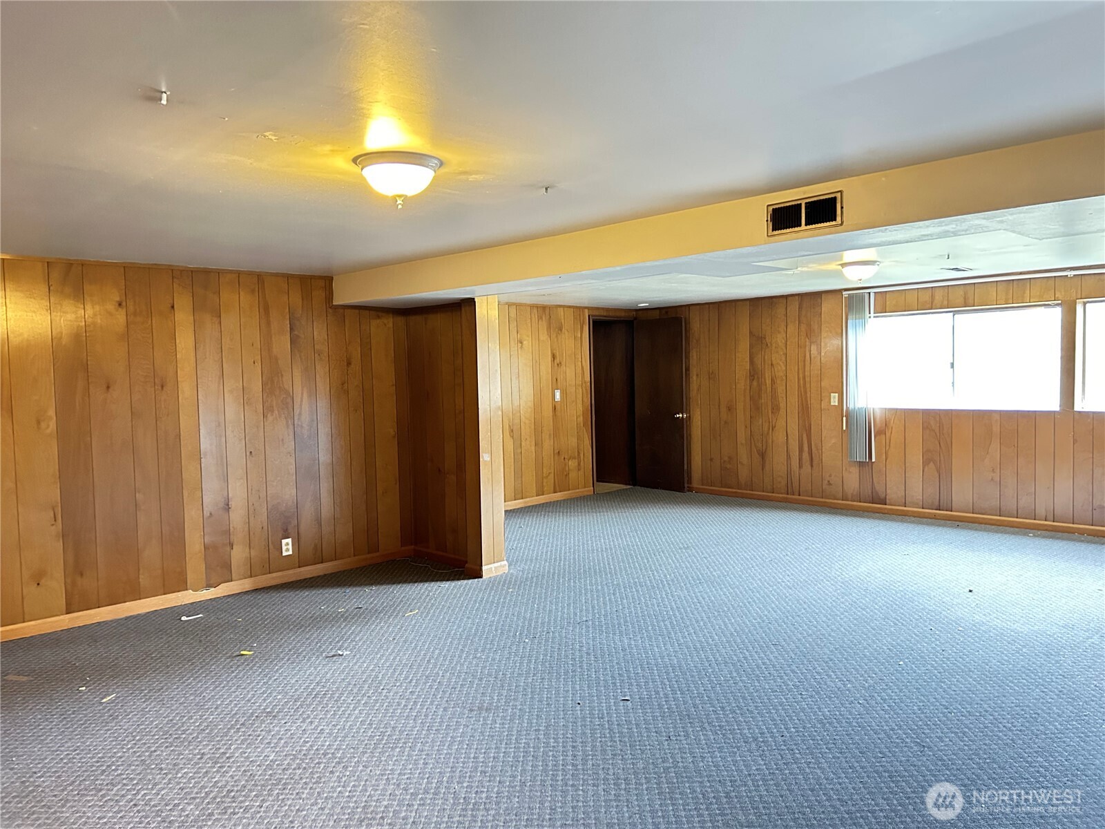11718 5th Avenue Property Photo 19