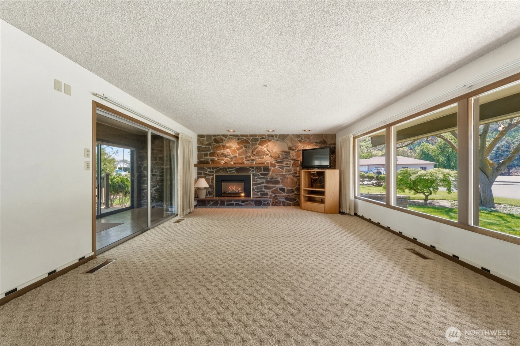 509 Parkview Street Property Photo 7