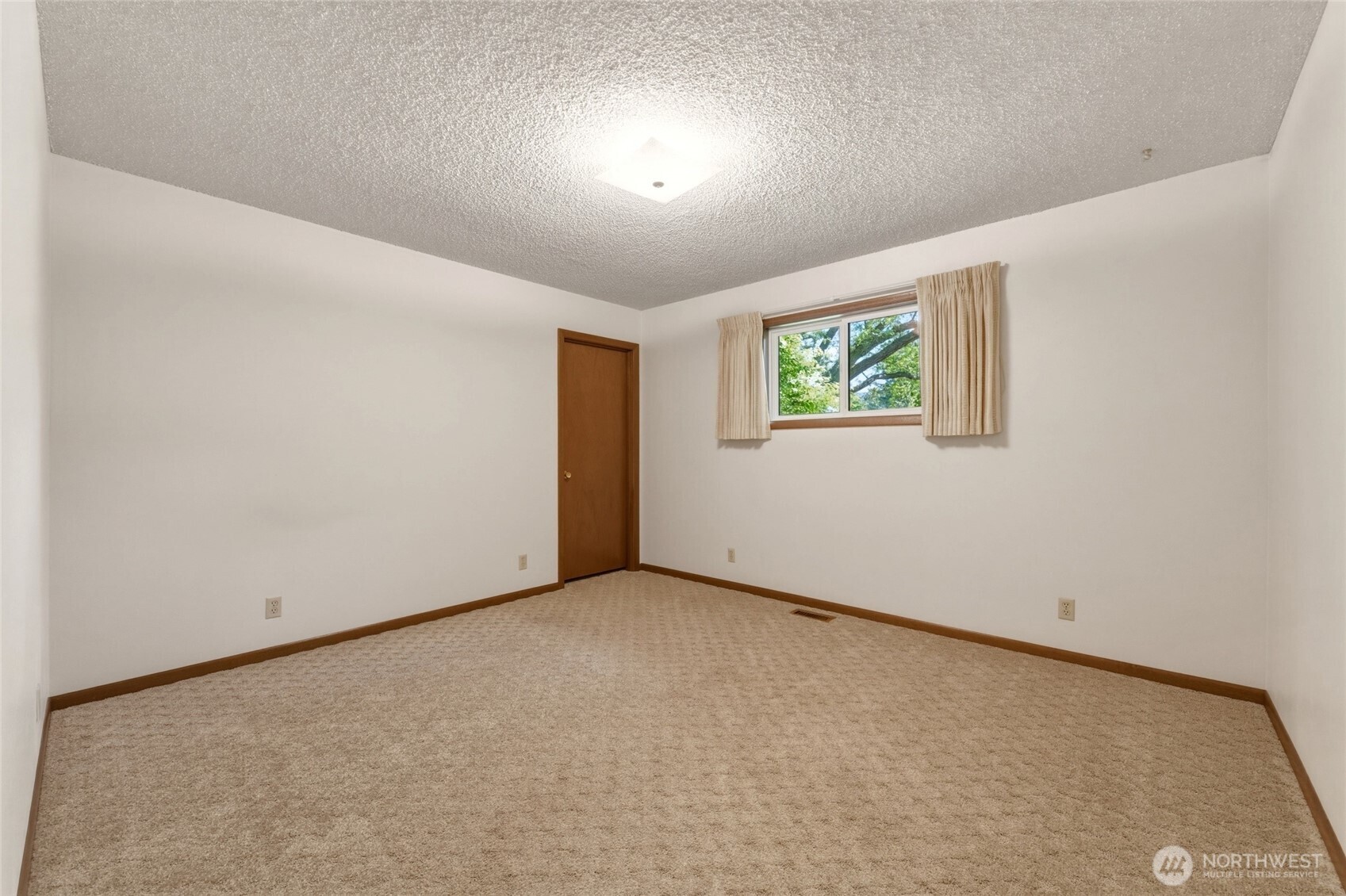 509 Parkview Street Property Photo 16