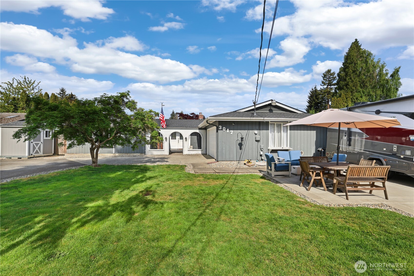 3017 Dale Lane Property Photo 1