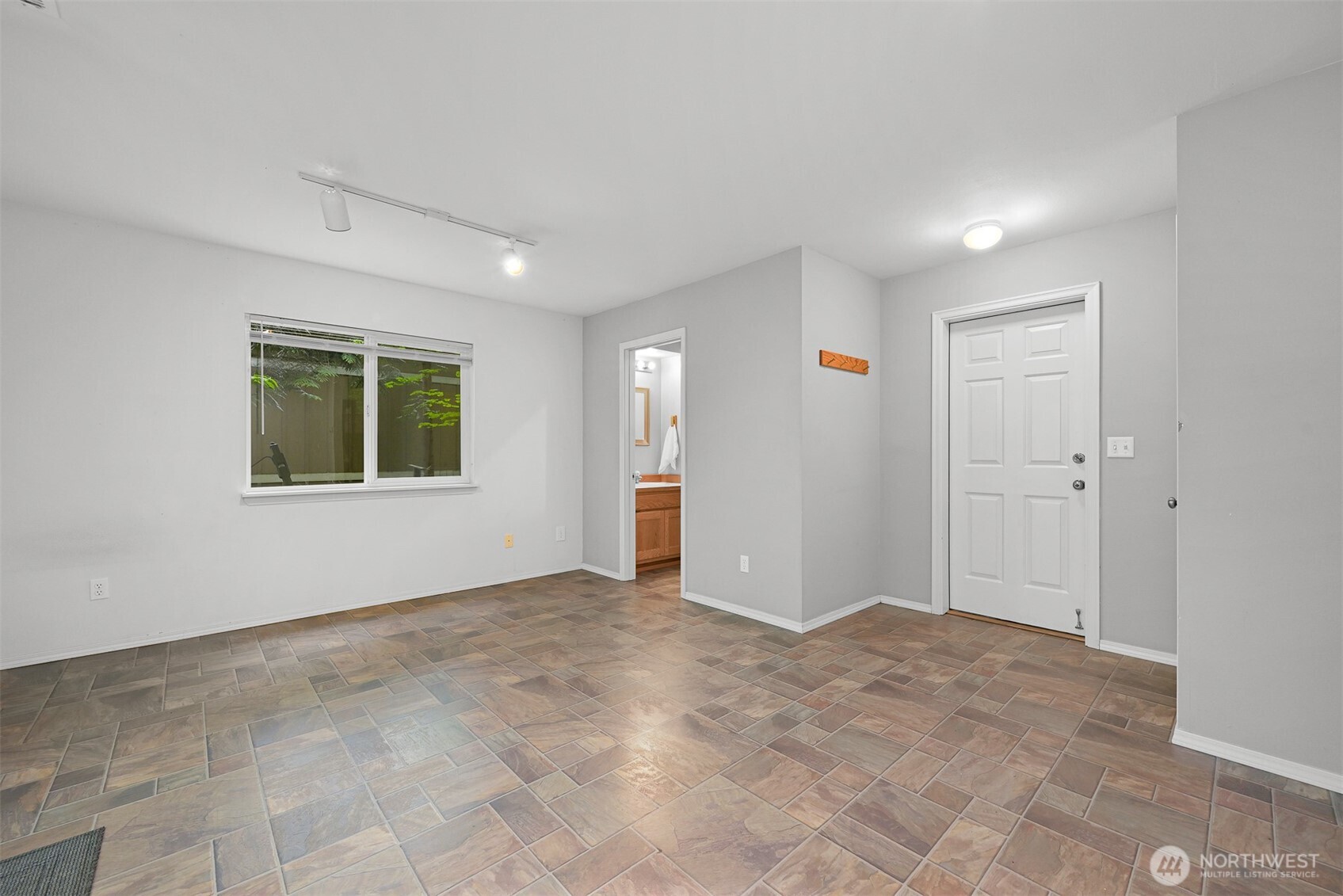 5 Horseshoe Circle Property Photo 27