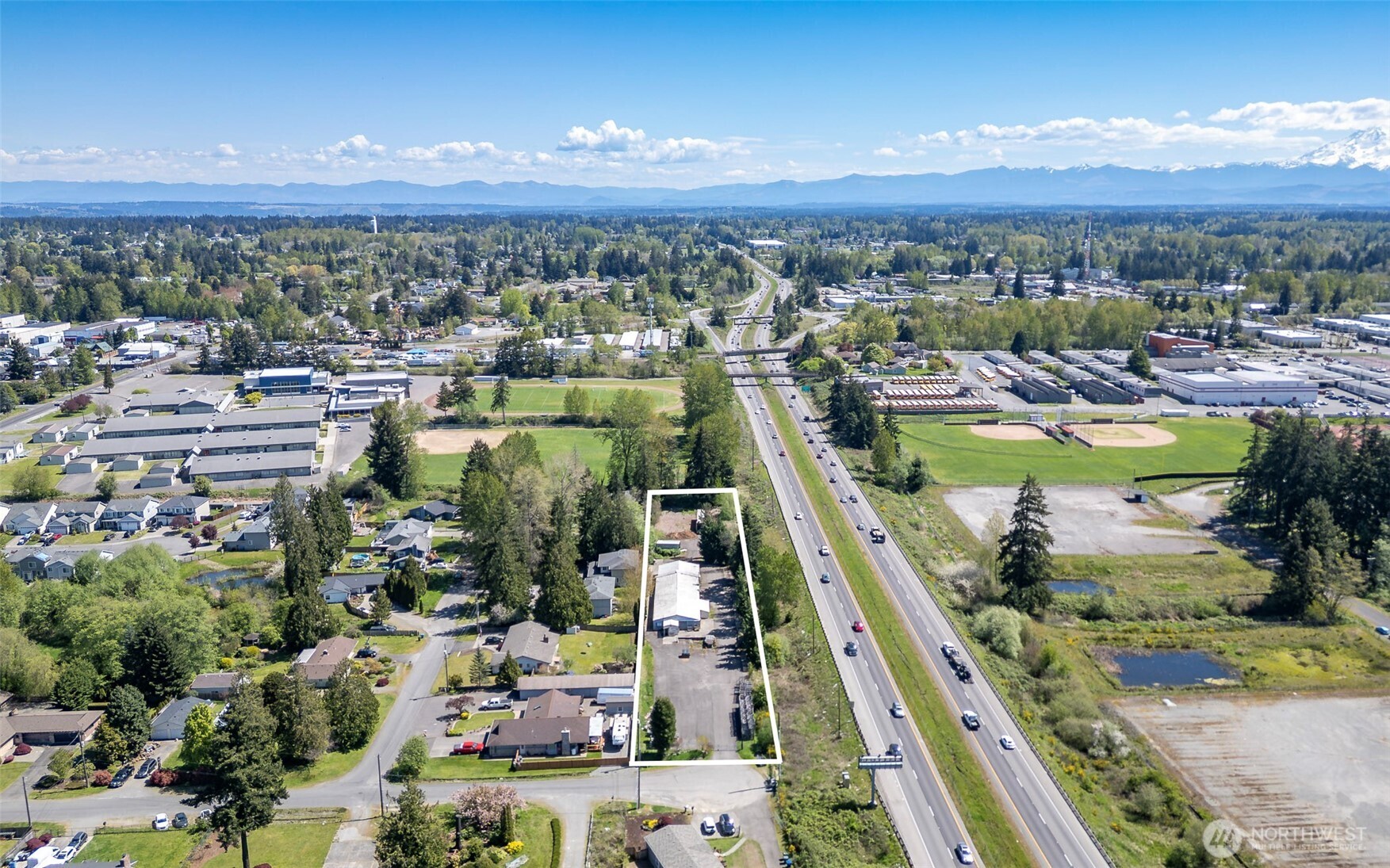 10709 12th Avenue Property Photo 4