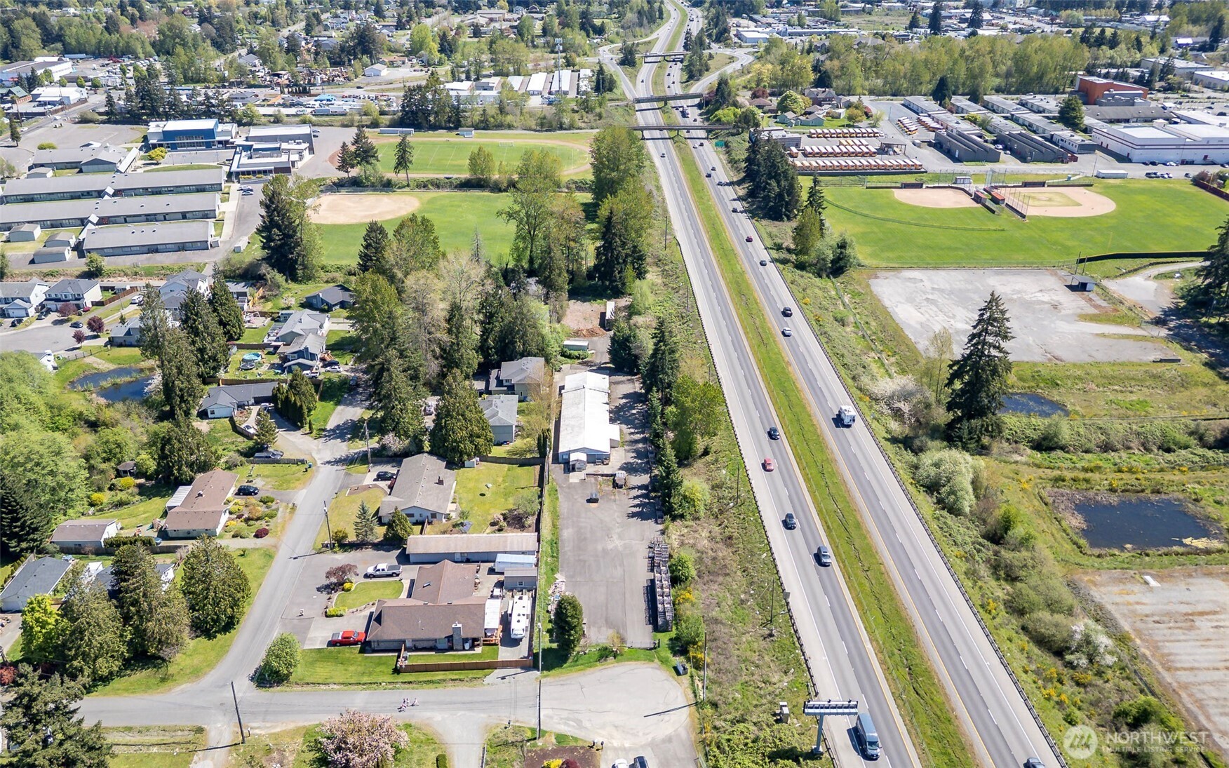 10709 12th Avenue Property Photo 5