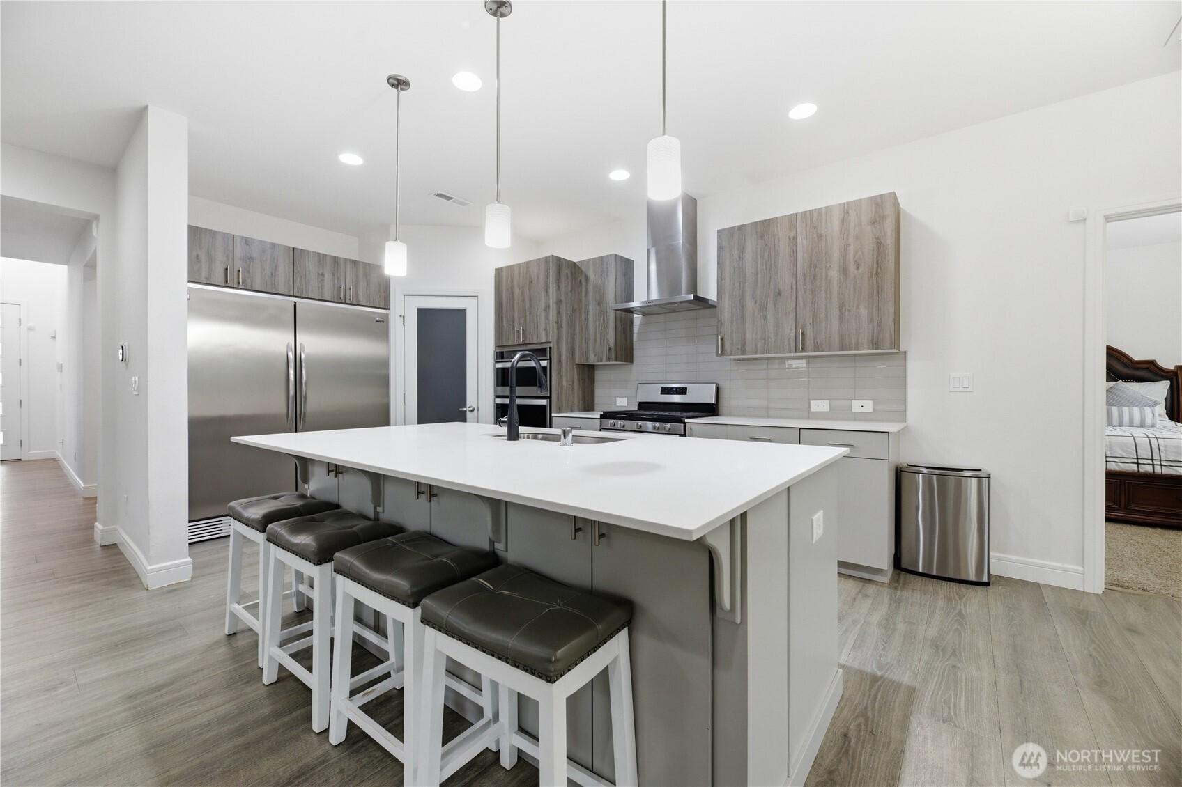 23107 70th Street Property Photo 5
