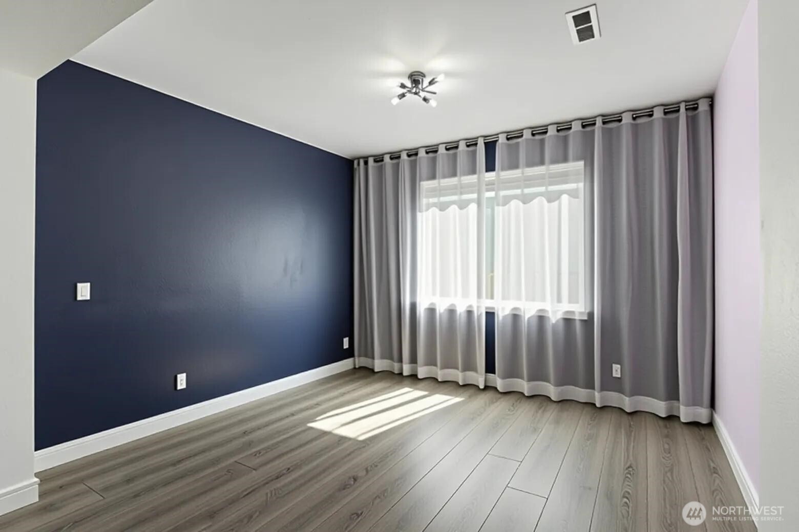 23107 70th Street Property Photo 10