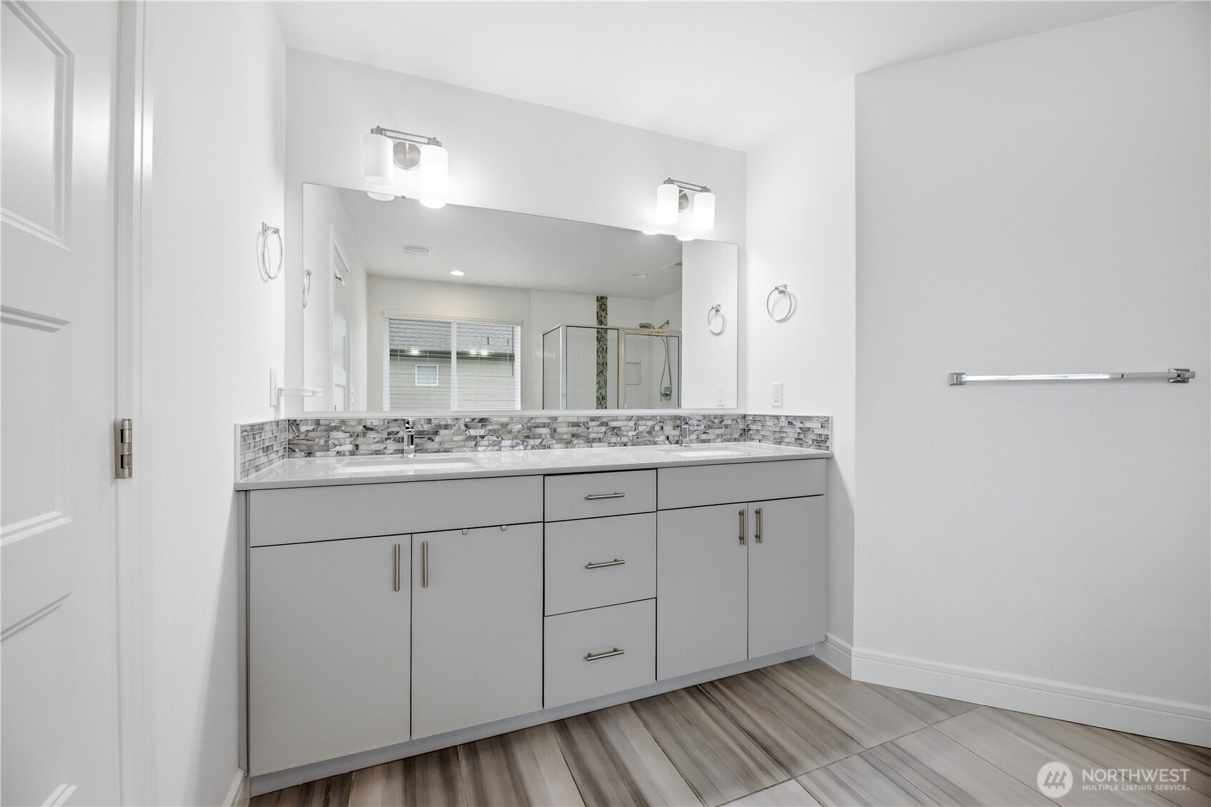 23107 70th Street Property Photo 18