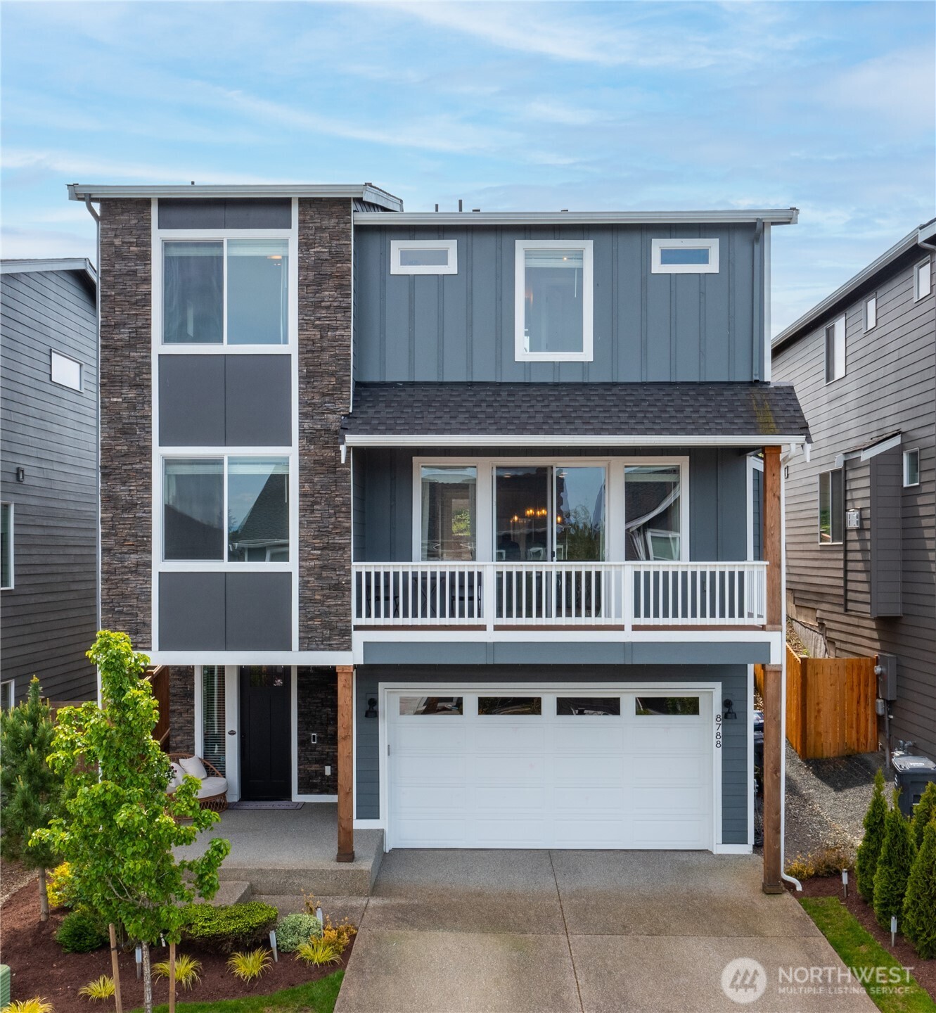 8788 68th Place Property Photo 1