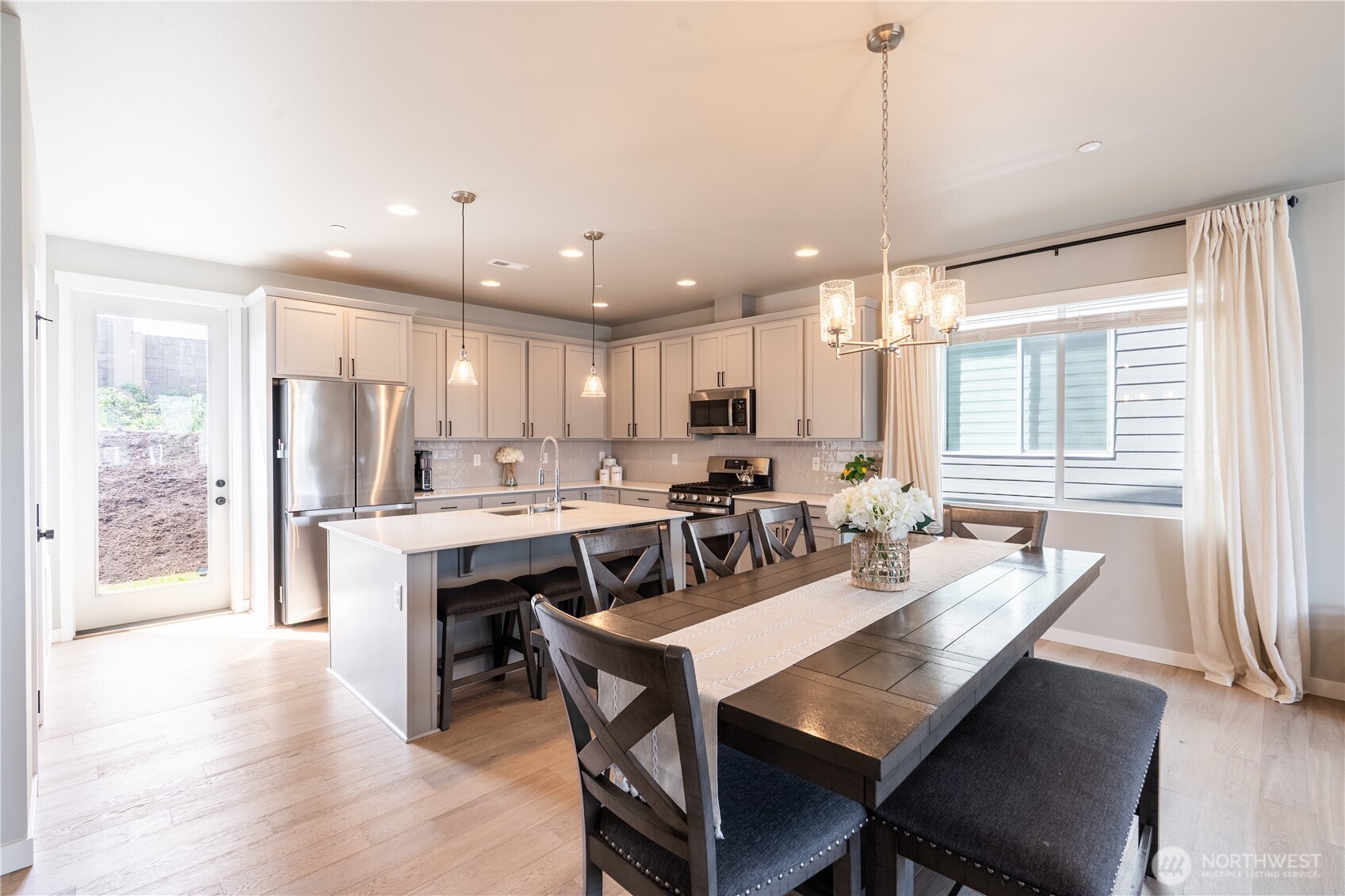 8788 68th Place Property Photo 8