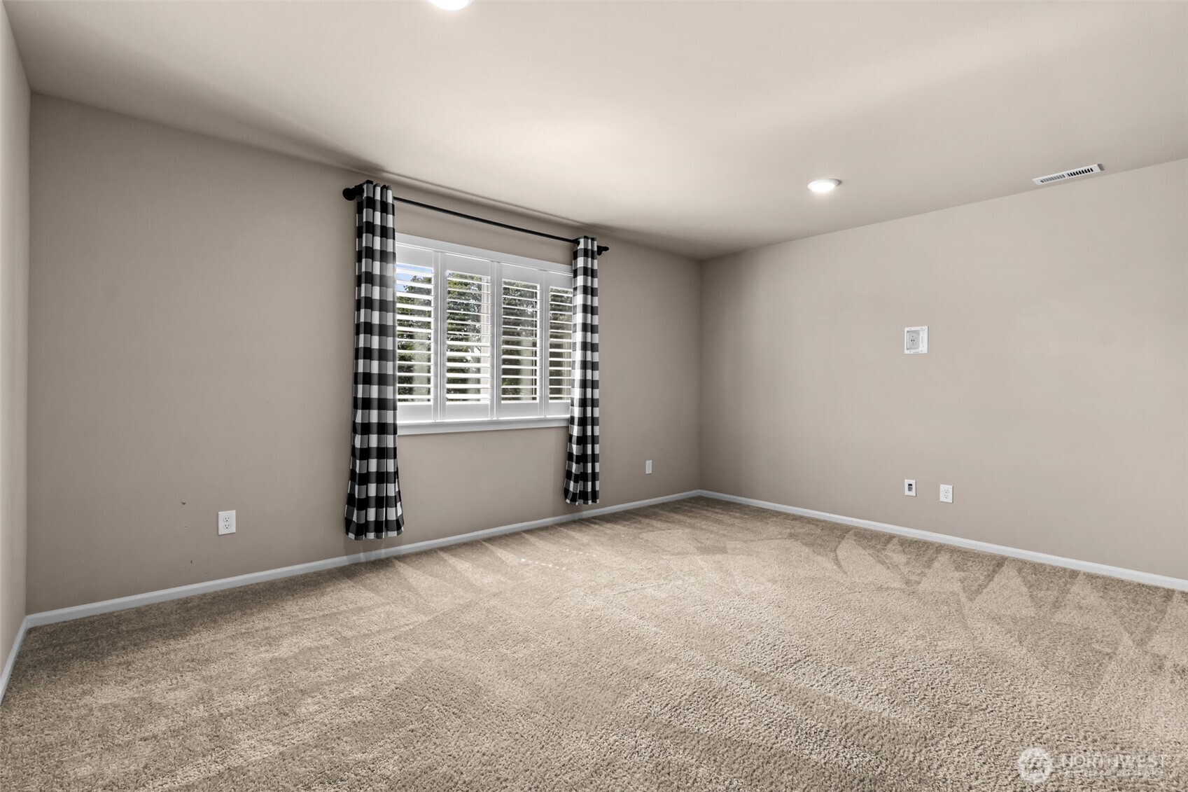 2236 Cantergrove Drive Property Photo 15