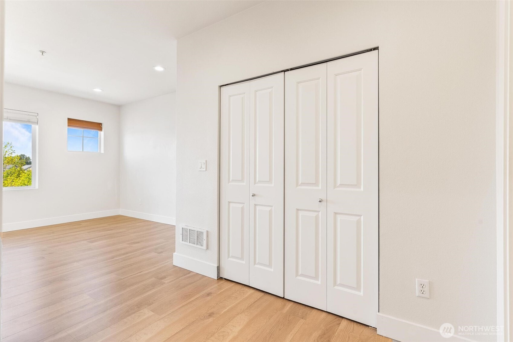 14915 38th Drive F3011 Property Photo 15