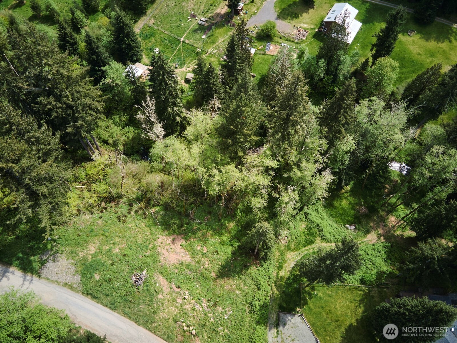 140 Skinner Road Property Photo 1